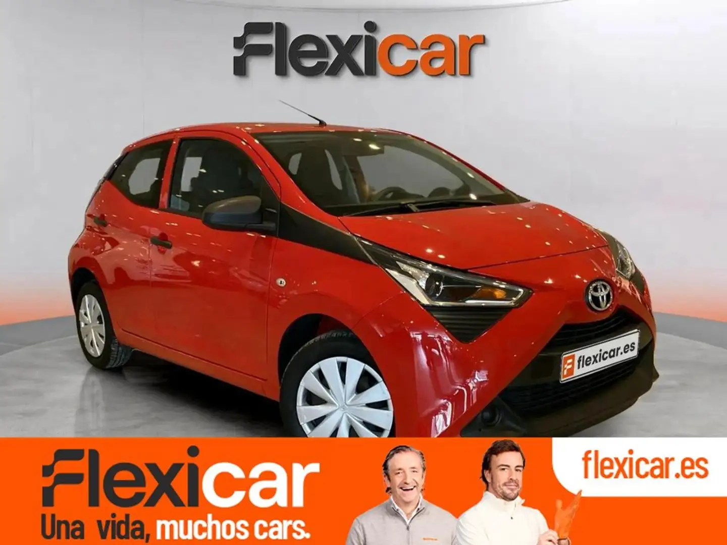 Toyota Aygo 70 x-play Amarillo - 1