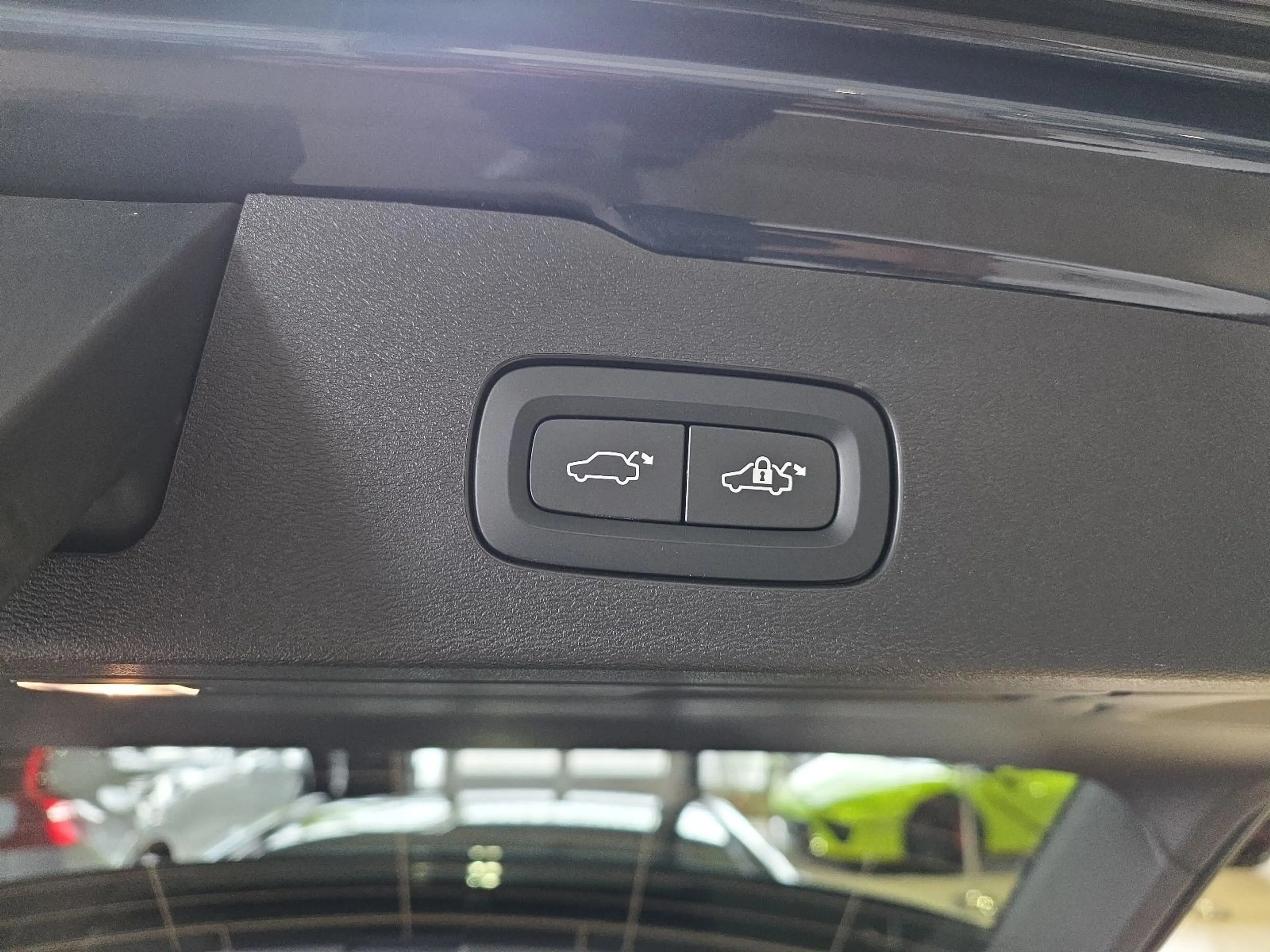 Volvo V60 B4 Plus Dark ACC AHK 19Zoll LED Sportsitze — photo 15