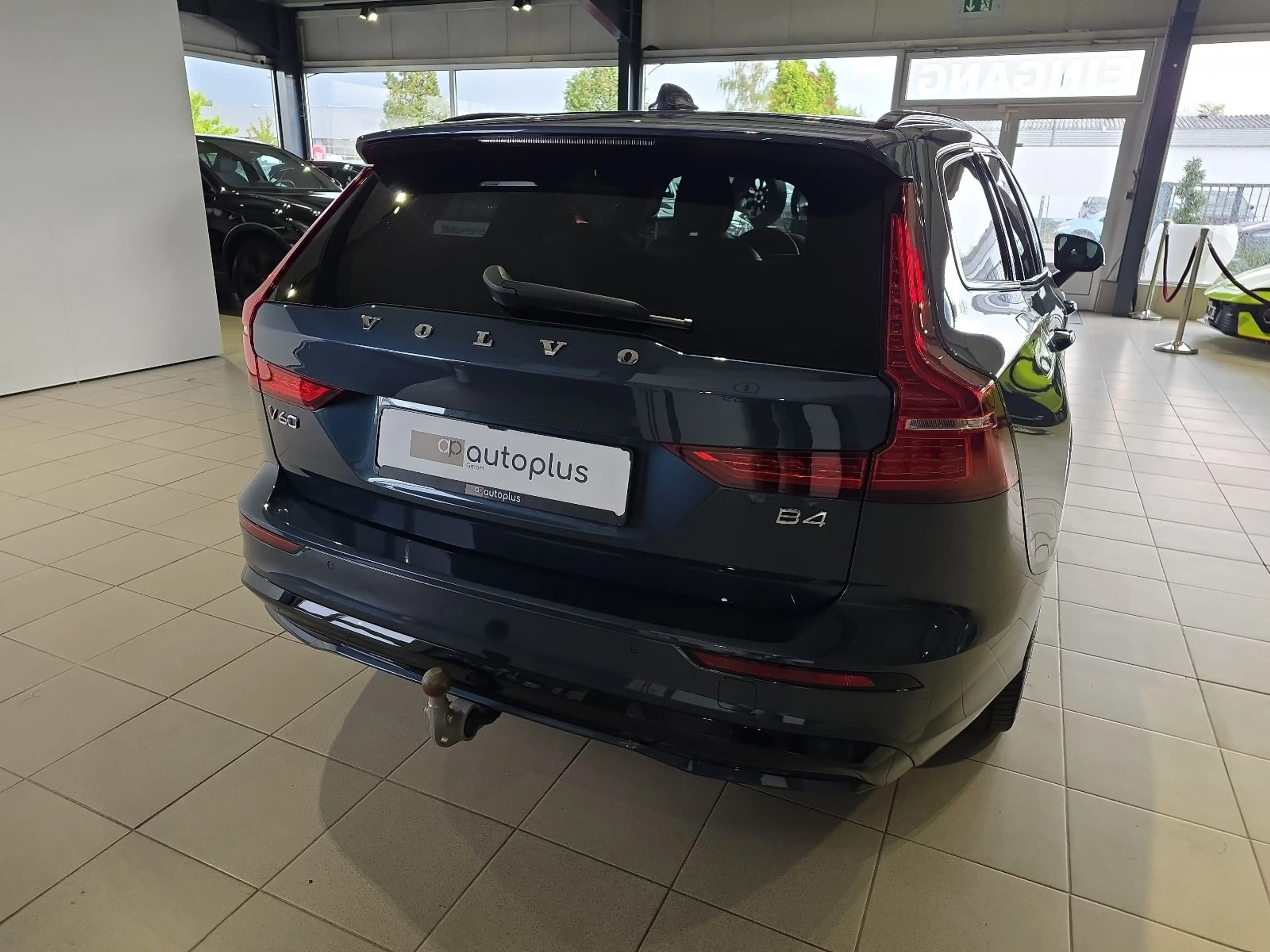 Volvo V60 B4 Plus Dark ACC AHK 19Zoll LED Sportsitze — photo 7