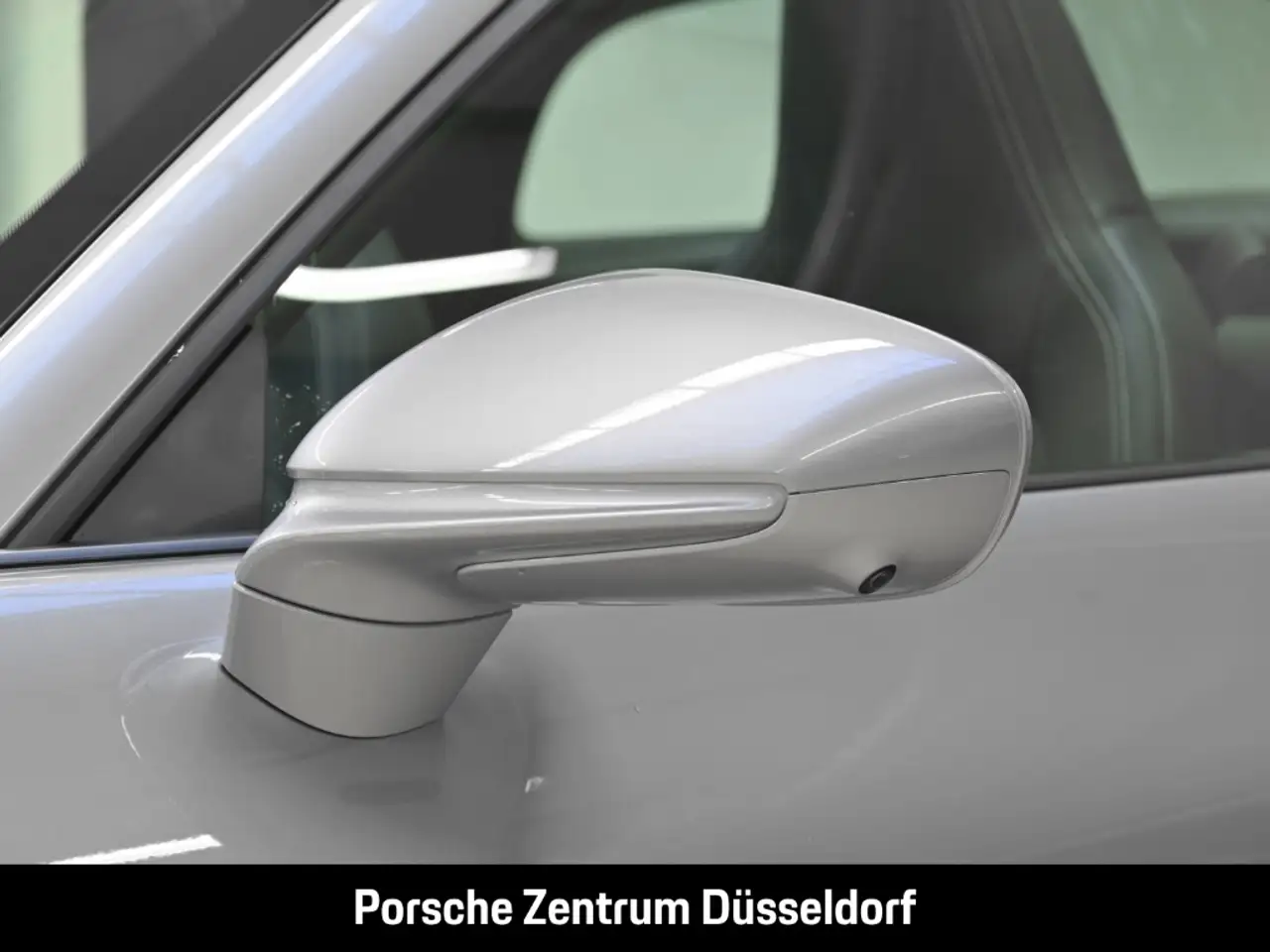 Porsche 992 911 Targa 4 GTS Liftsystem-VA InnoDrive BOSE 10