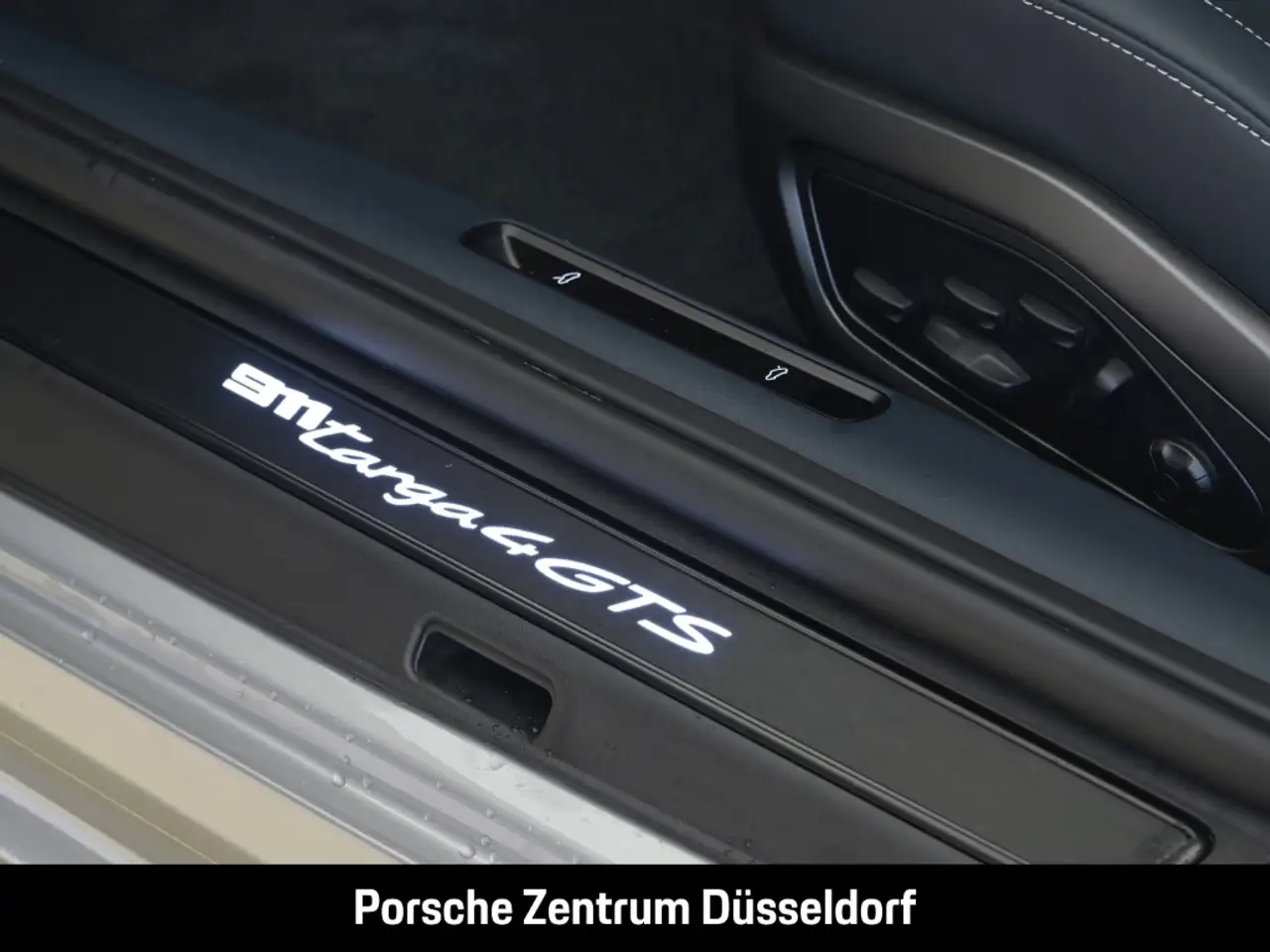Porsche 992 911 Targa 4 GTS Liftsystem-VA InnoDrive BOSE 15