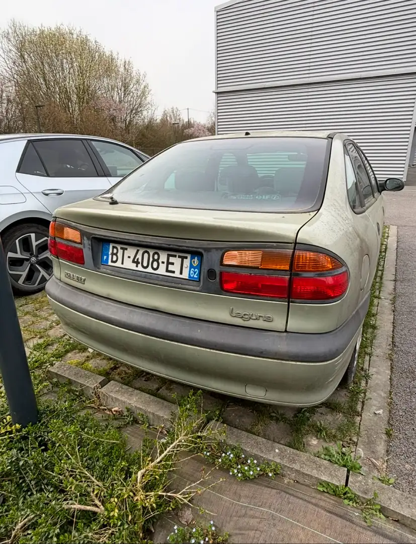 Renault Laguna 1.6 16V Confort - 2