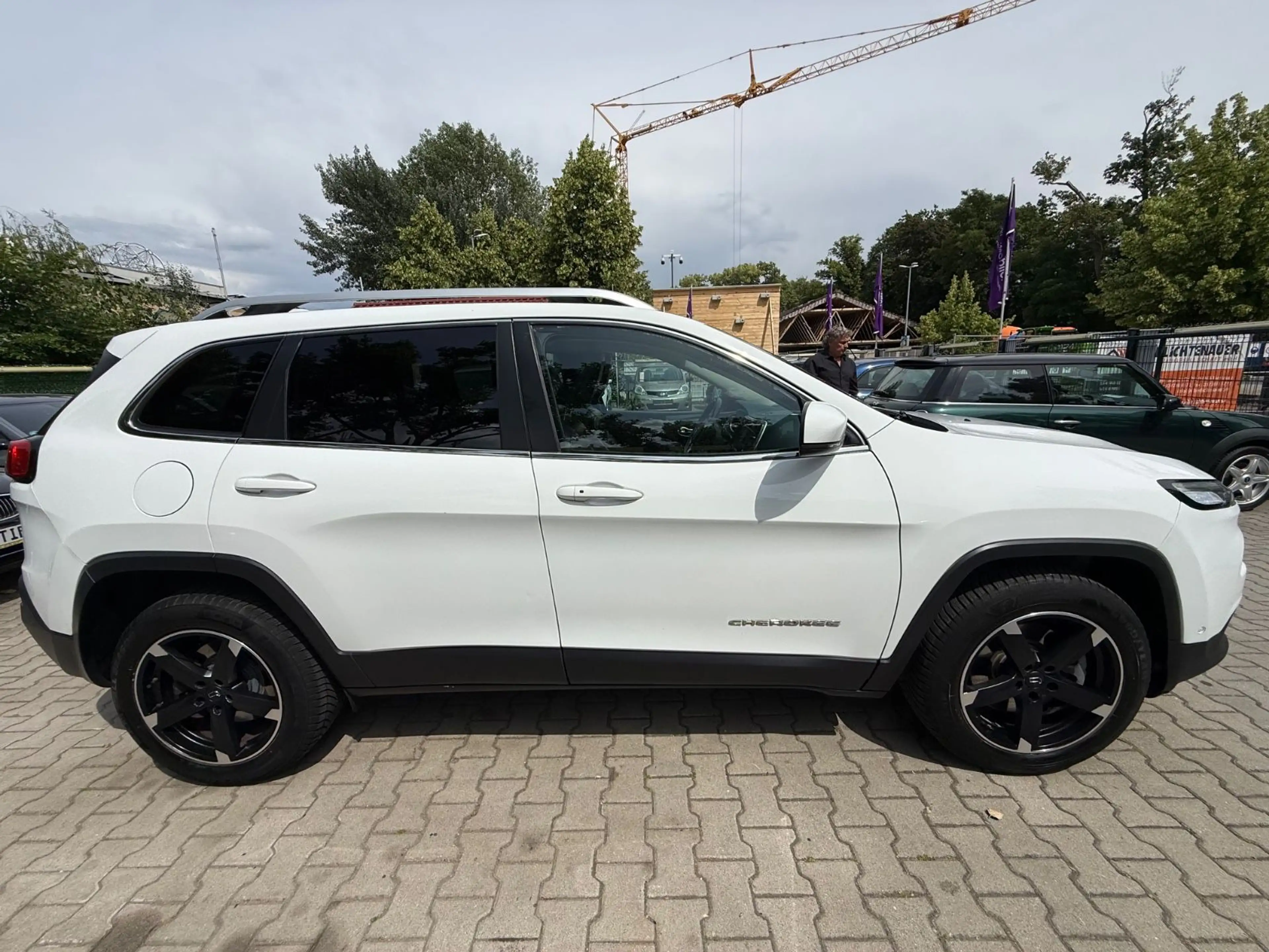 Jeep Cherokee Limited 4WD 2.2 MultiJet 147 kW 4x4 Lim — photo 6