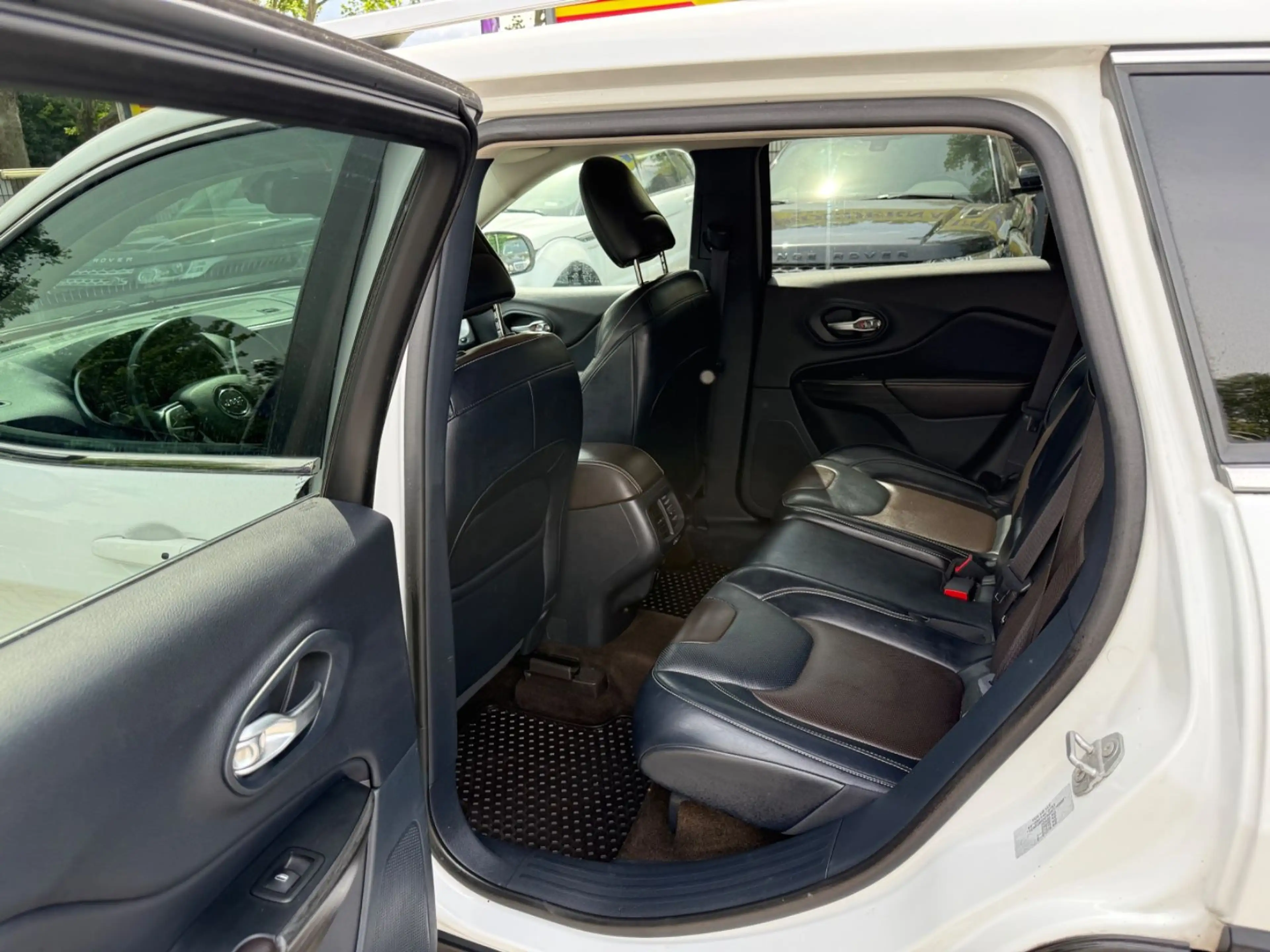 Jeep Cherokee Limited 4WD 2.2 MultiJet 147 kW 4x4 Lim — photo 8