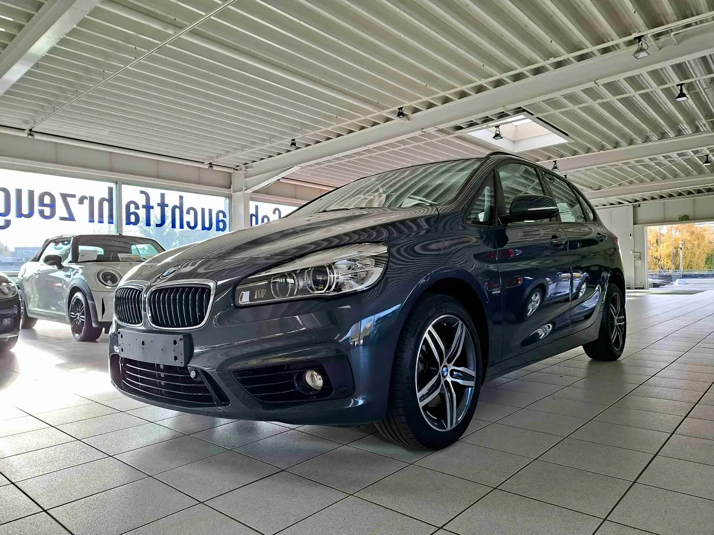 BMW 218 218i Active Navi Kamera Tourer Sport Line AHK Grau - 1