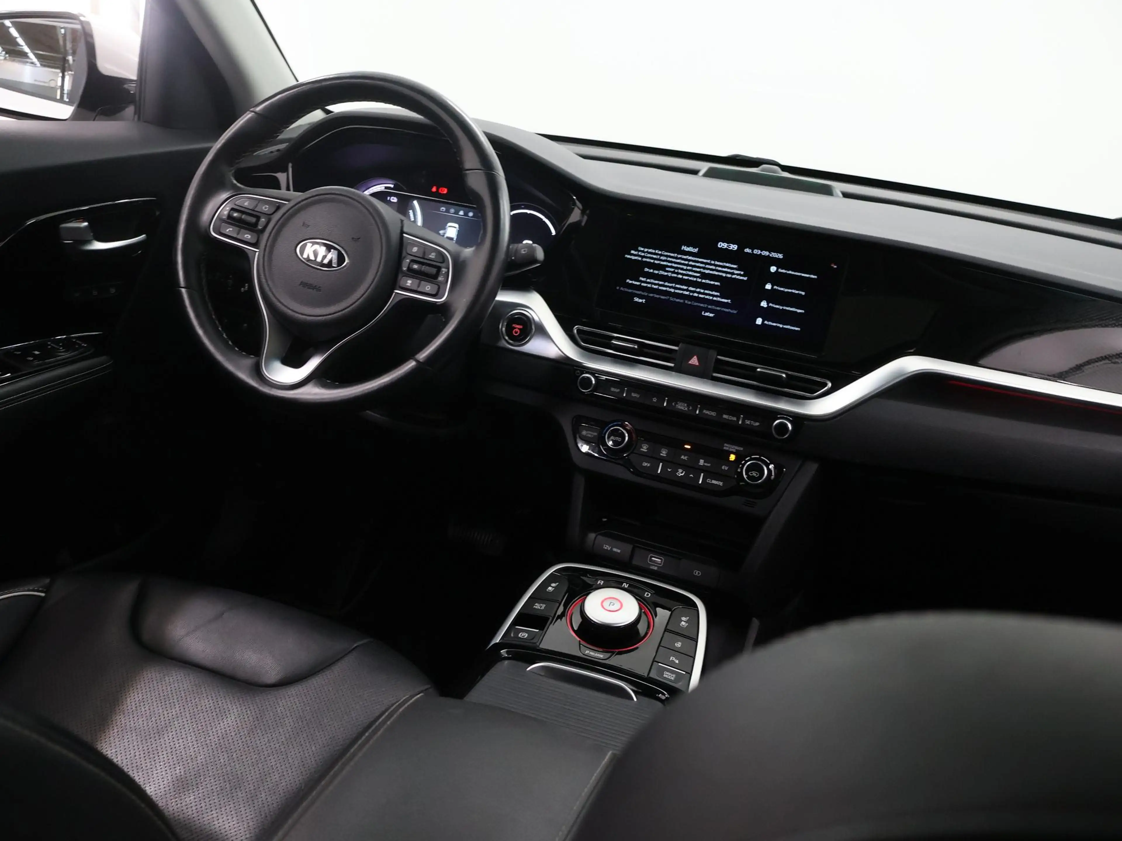 Kia e-Niro ExecutiveLine 64 kWh | Schuif/kanteldak | Lederen — photo 9