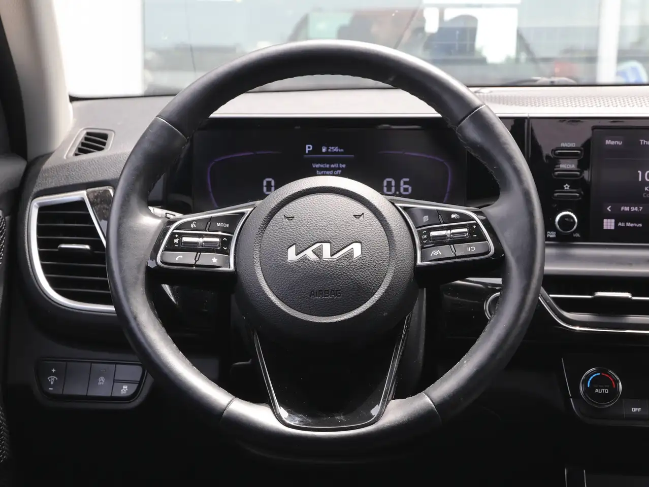 Kia Seltos photo Kia Seltos