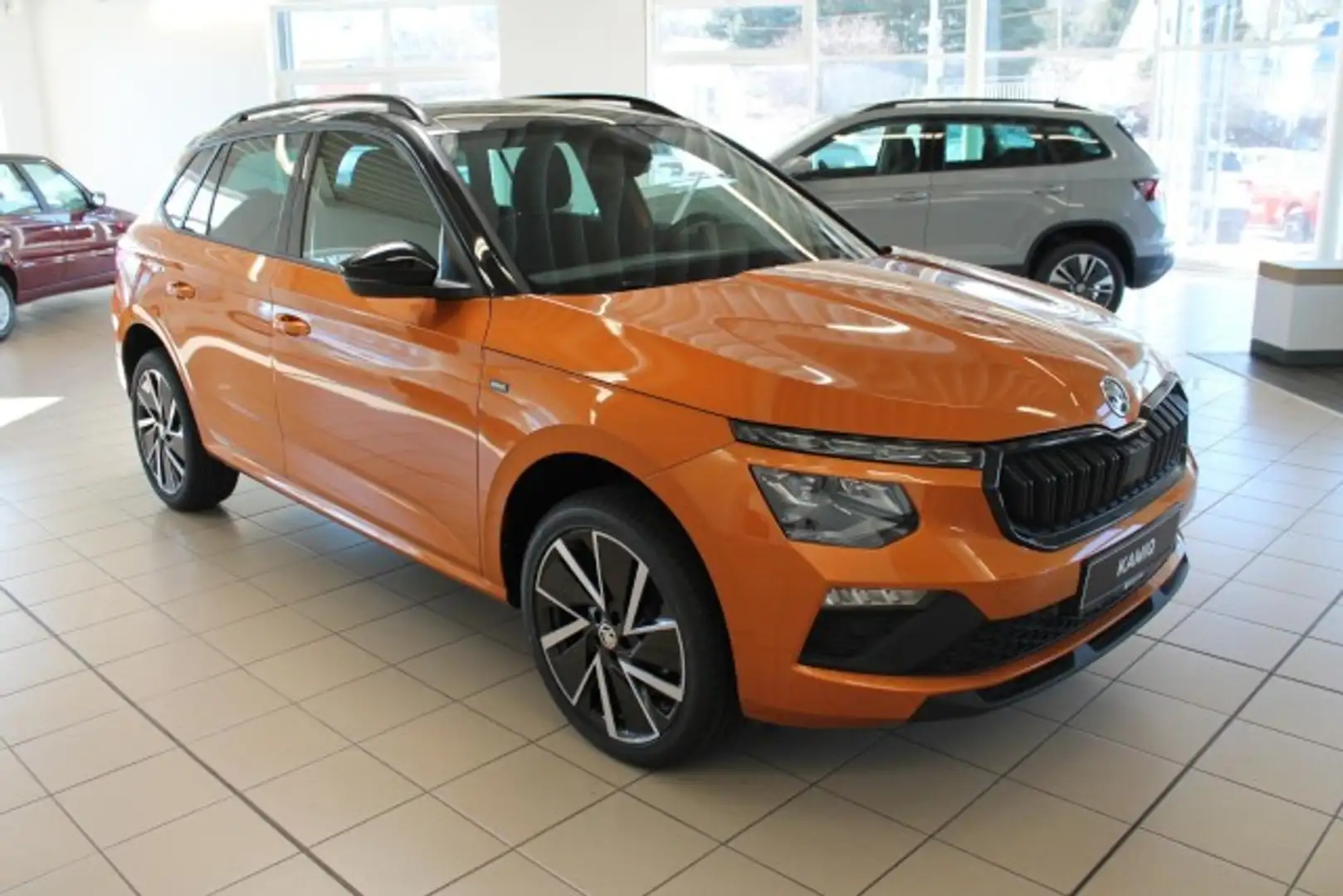 Skoda Kamiq DRIVE 1.5 TSI DSG (110kW/150PS) Klima Orange - 2
