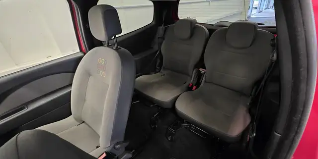 Renault Twingo view 11