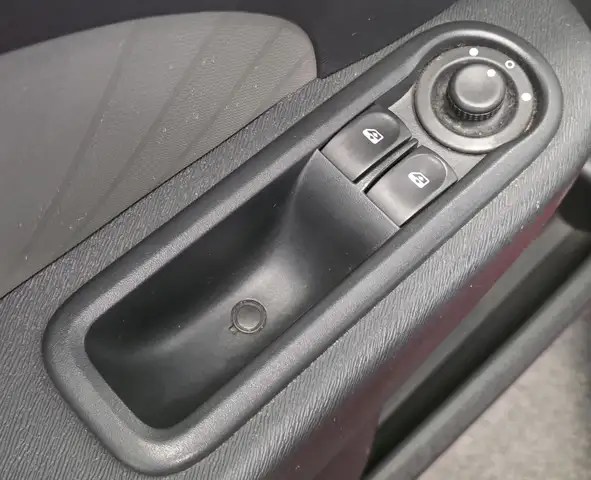 Renault Twingo view 14