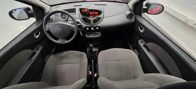 Renault Twingo view 8