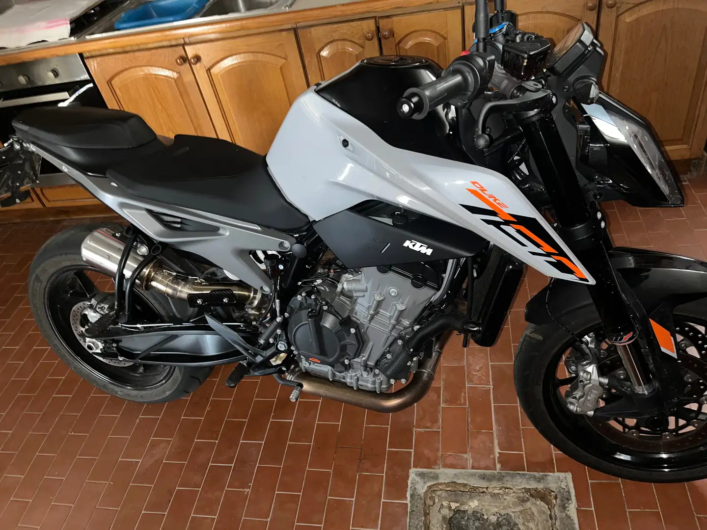 KTM 790 Duke Gri - 1