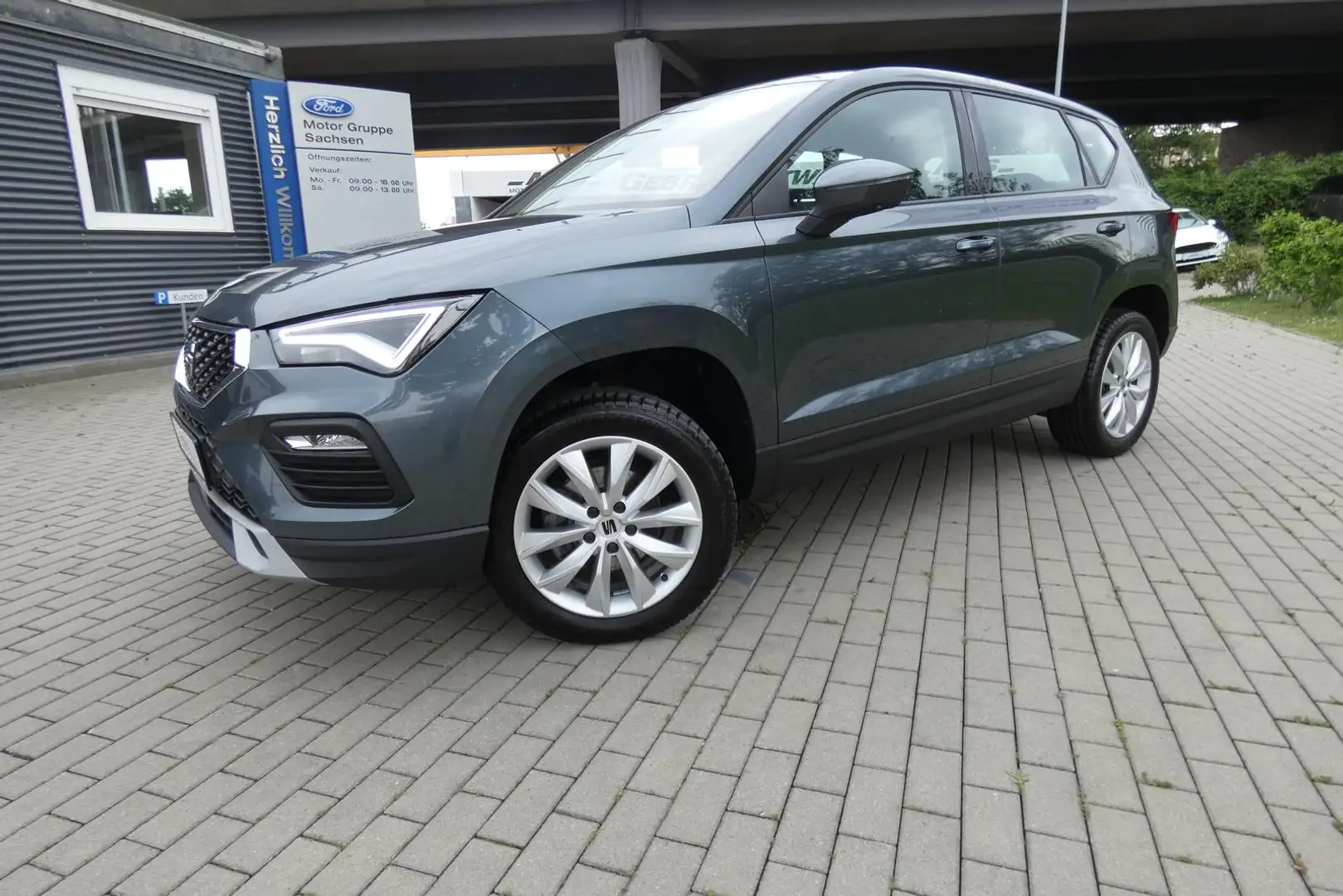 SEAT Ateca 1.5 ,Style' #LED #NAVI #PDC #DAB+ #SHZ Grigio - 2