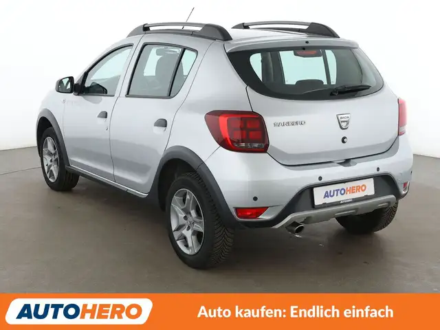 Dacia Sandero view 4