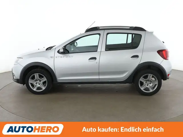 Dacia Sandero view 3