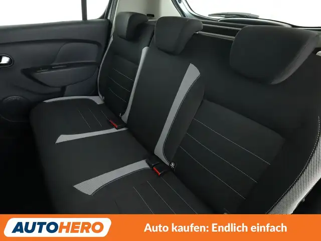 Dacia Sandero view 14