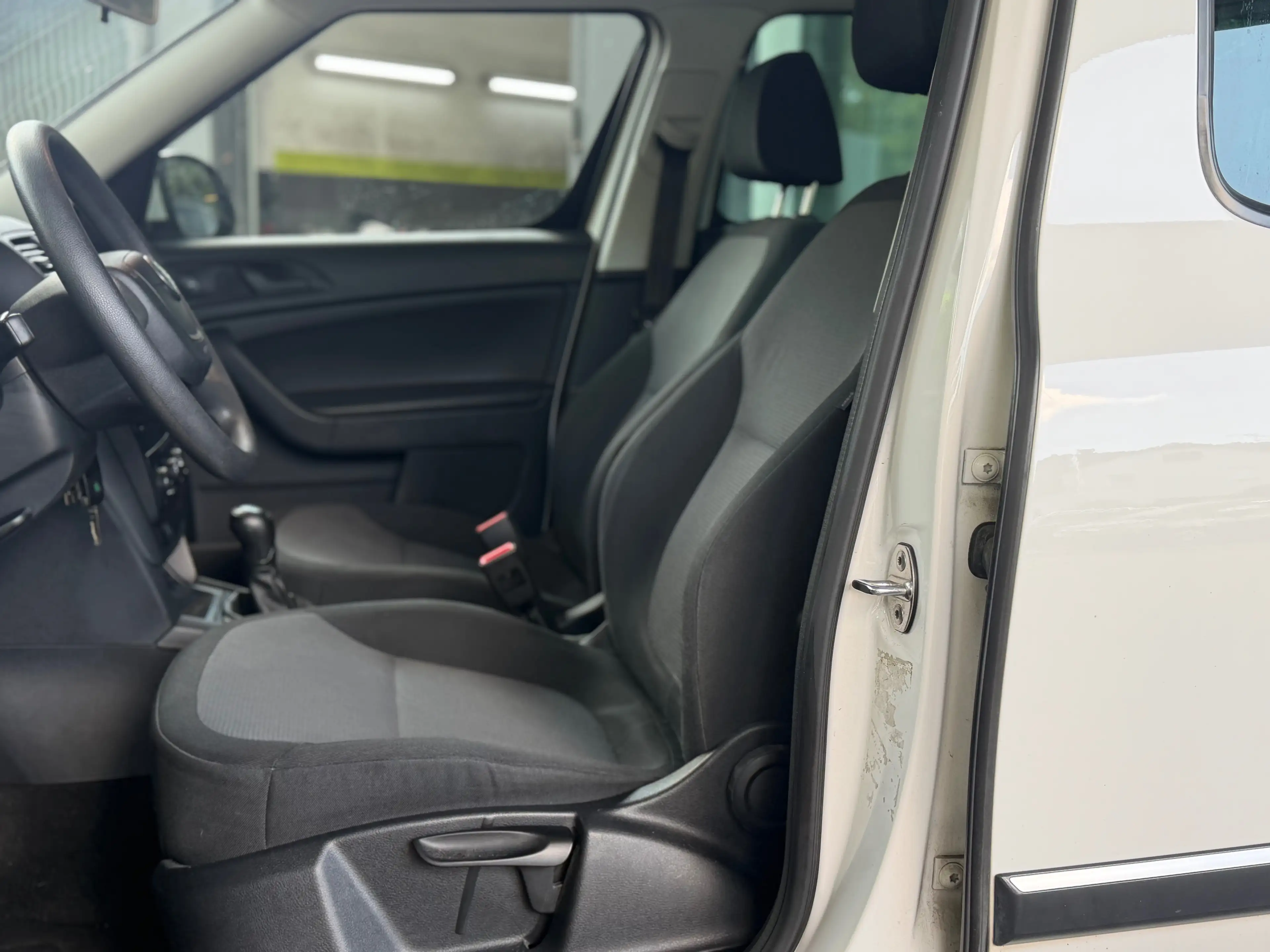 Skoda Yeti Plus Edition/12 Monate Garantie/Pano/Sitzheizung/AHK — photo 12