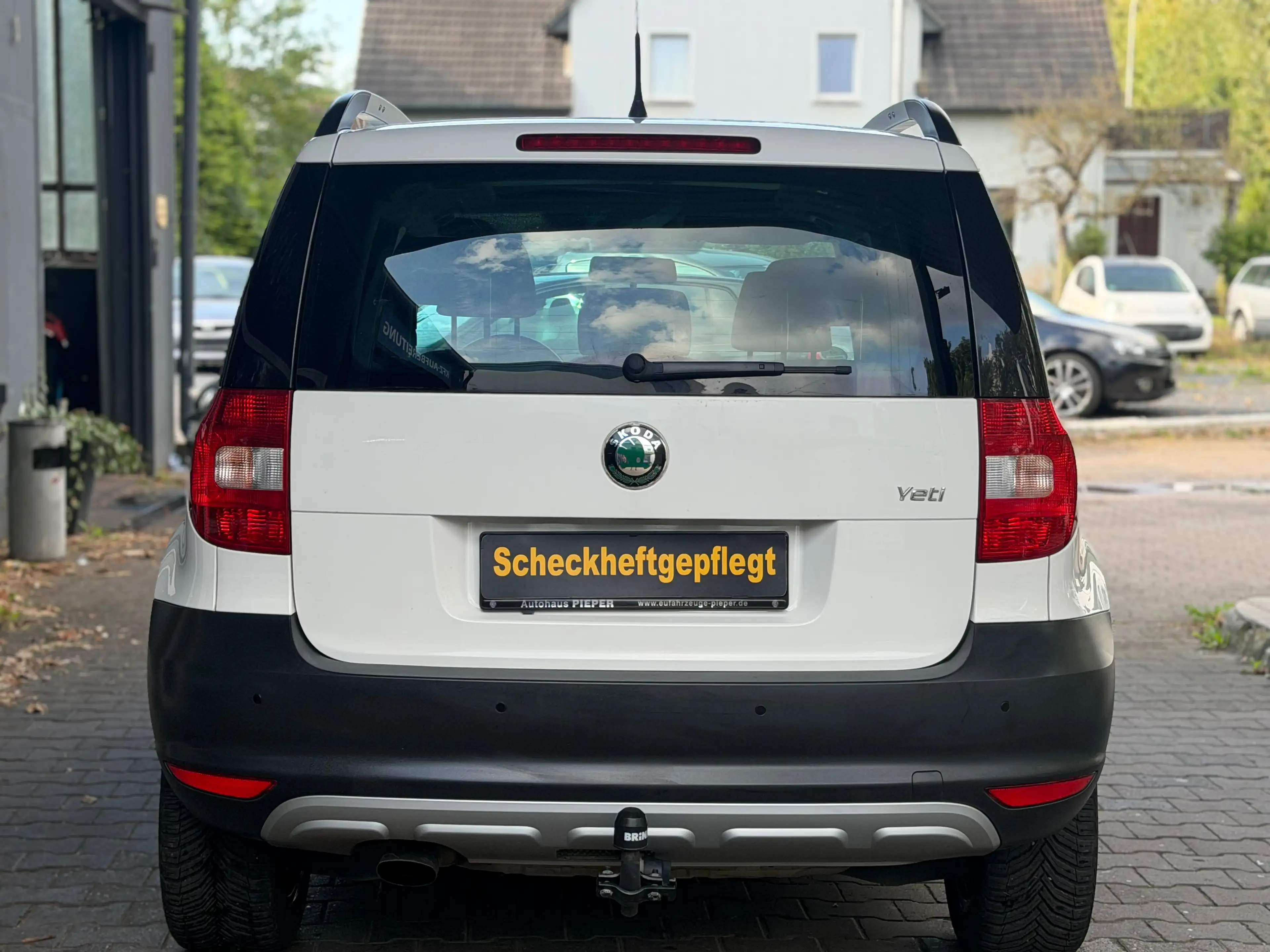 Skoda Yeti Plus Edition/12 Monate Garantie/Pano/Sitzheizung/AHK — photo 9
