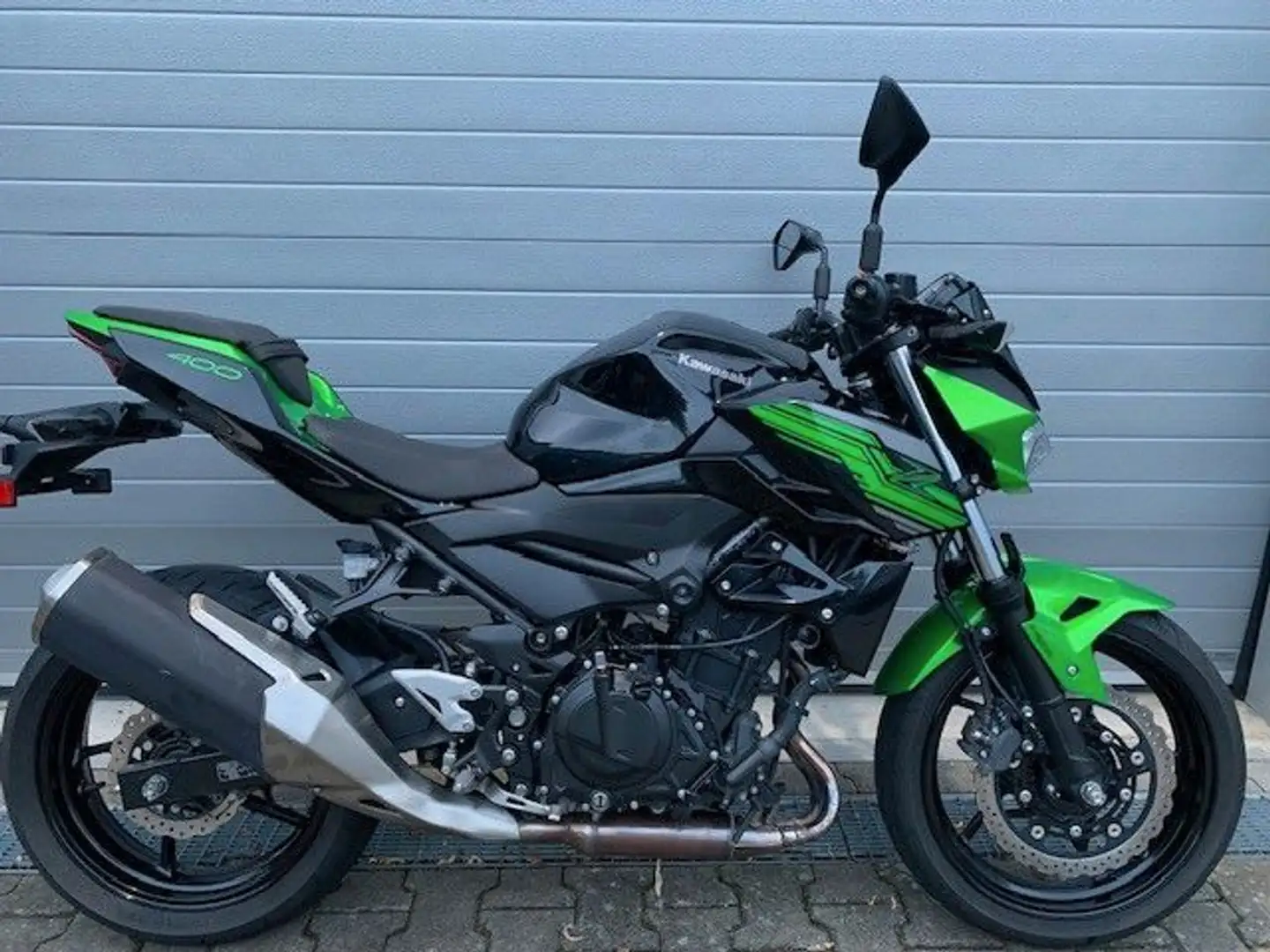 Kawasaki Z 400 Vert - 1
