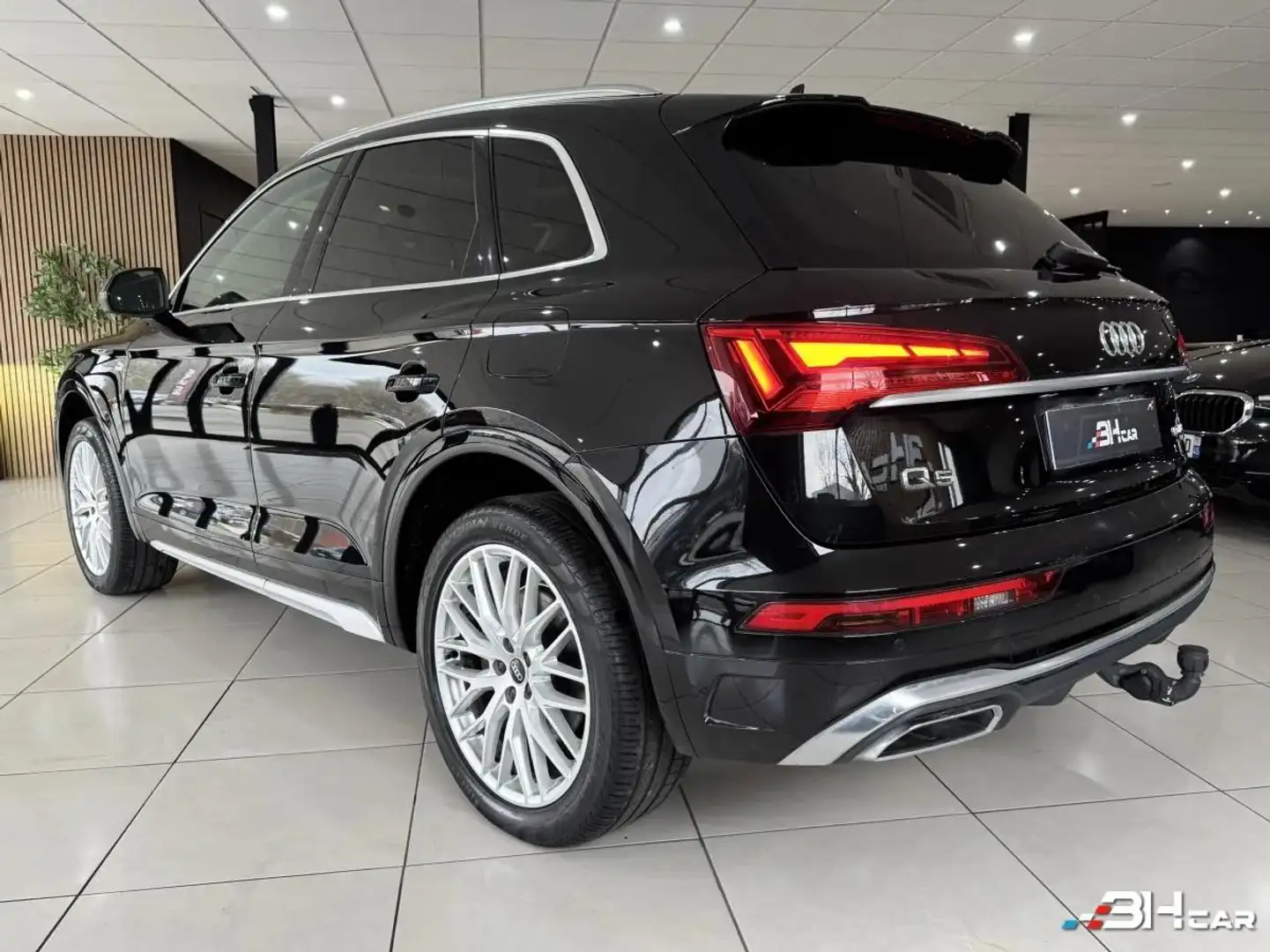 Audi Q5 50 TFSI E 299 CH S-LINE QUATTRO HYBRIDE PHEV ATTELAGE 2021 Schwarz - 2