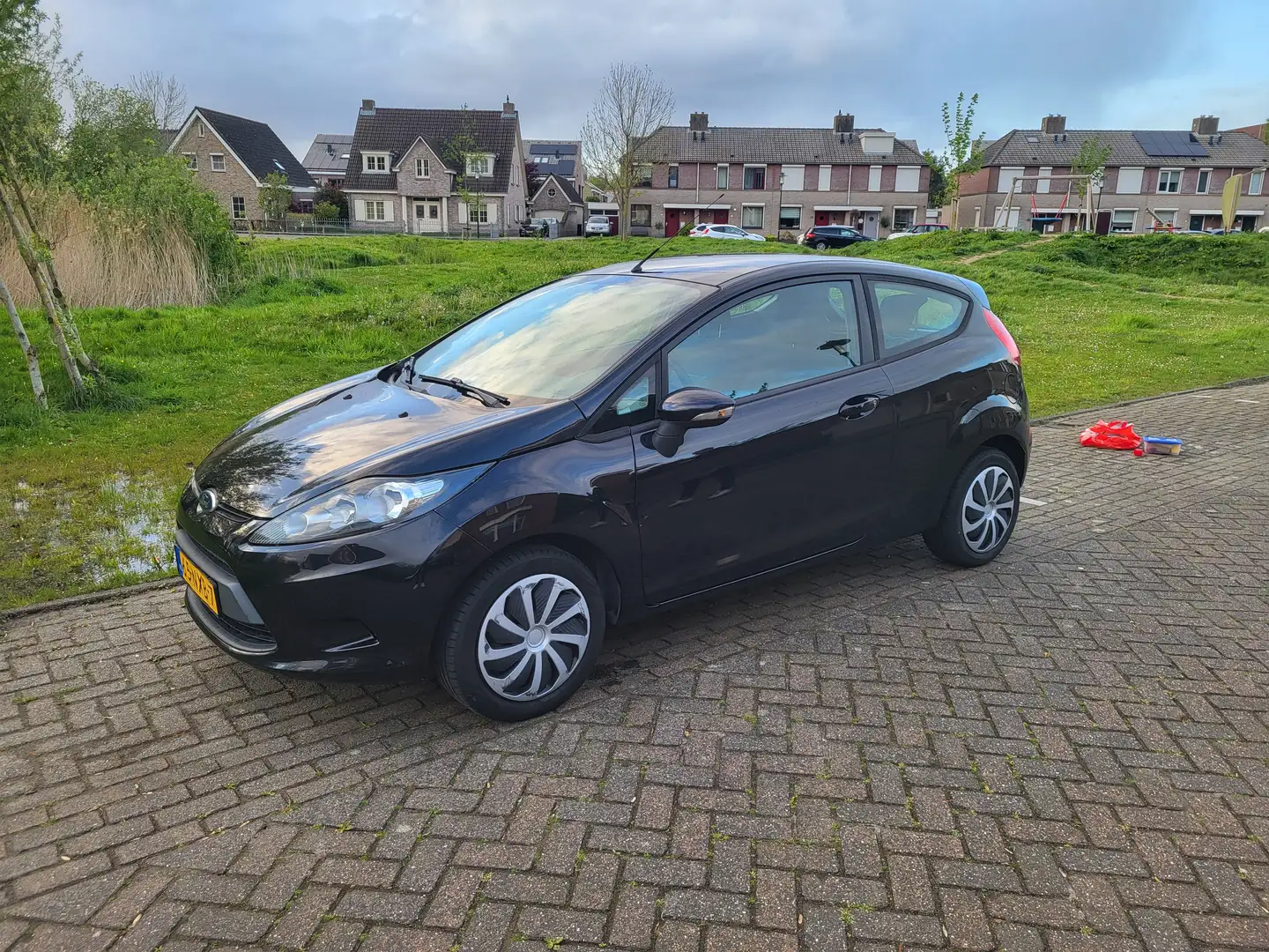 Ford Fiesta Fiesta 1.25 Limited Zwart - 2