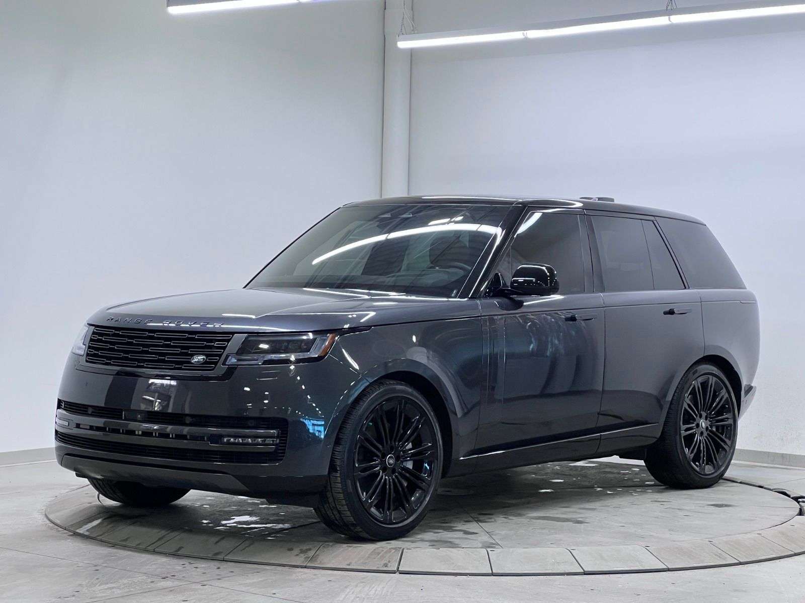2025 Land Rover Range Rover P530 SE SWB | ONE OWNER NO ACCIDENTS