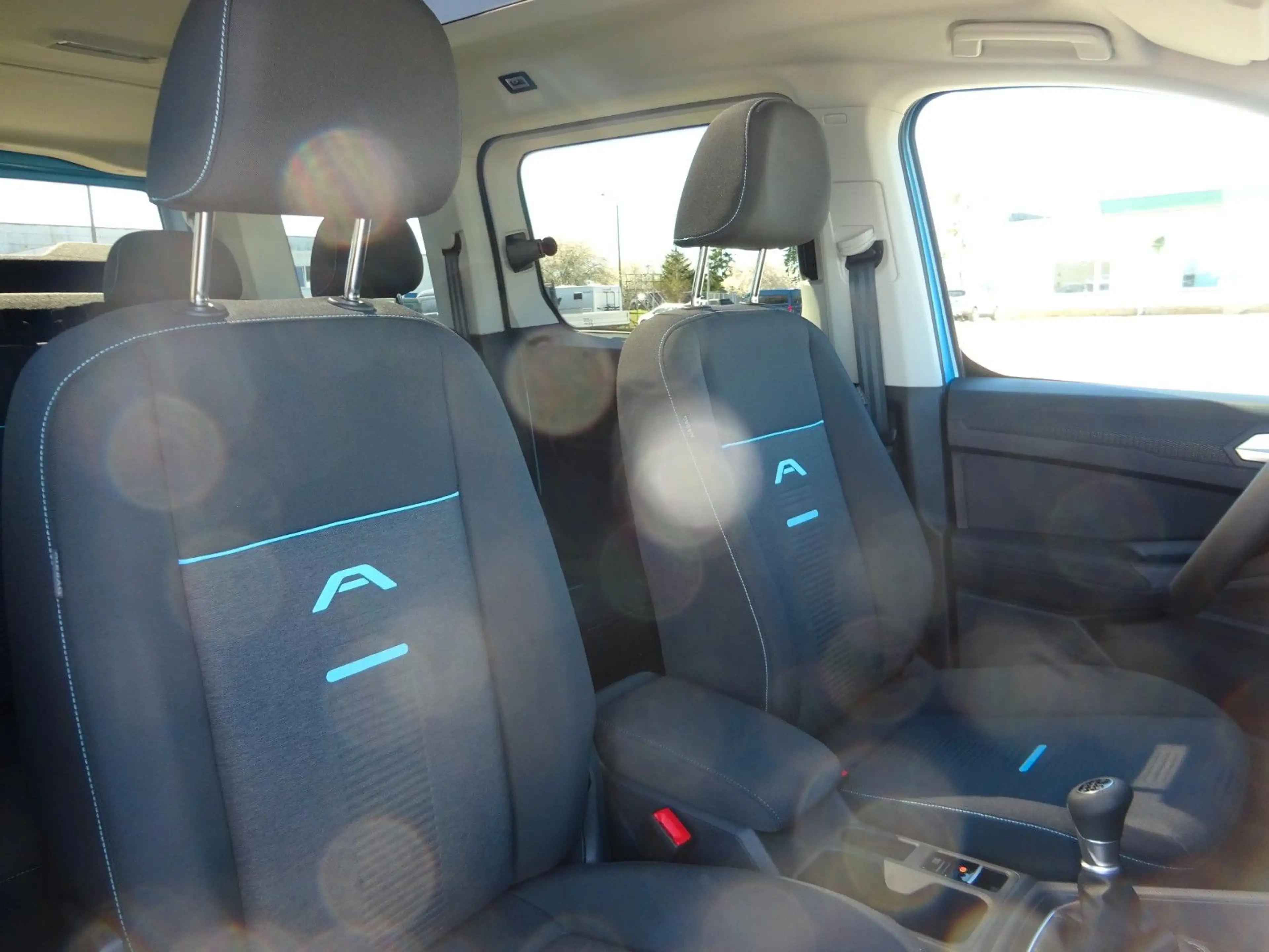 Ford Grand Tourneo Connect Active AWD Stdhz AHK Pano — photo 13