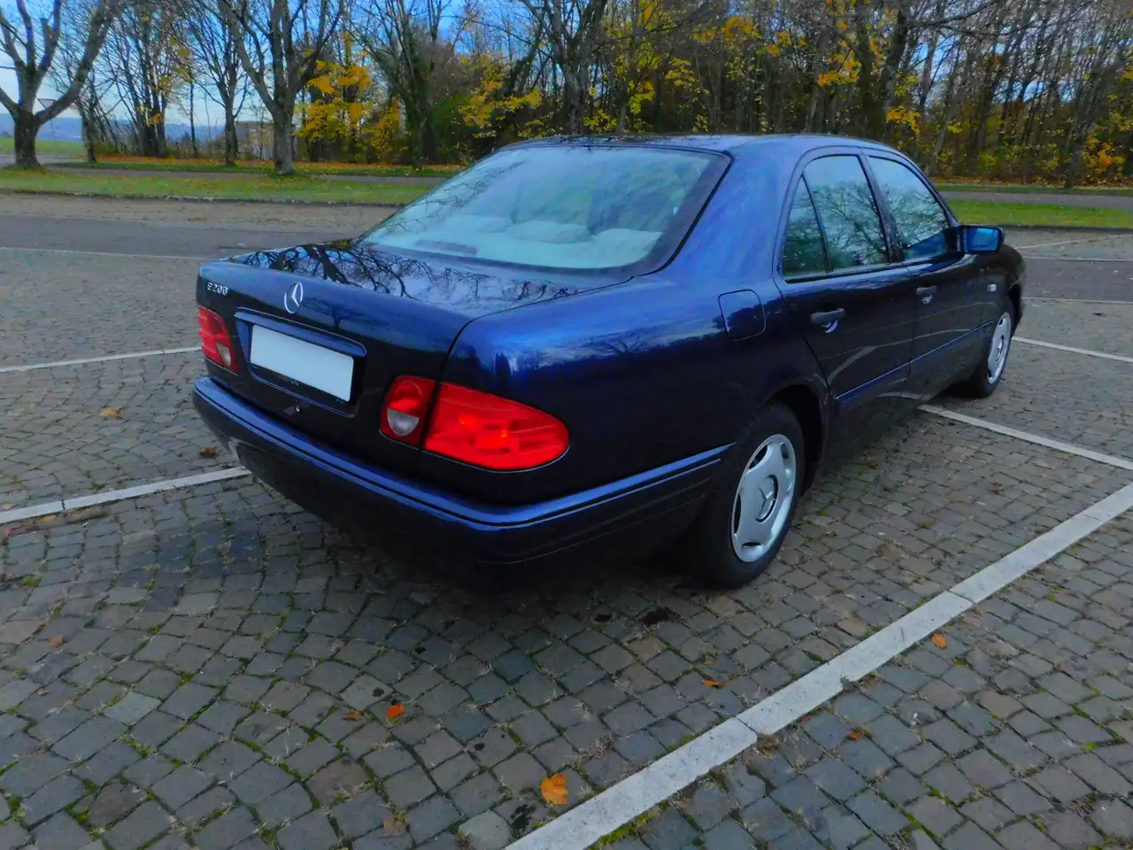 Mercedes-Benz E 200 Classic 1. HAND SERVICE MB Erstklassiger Oldtimerkandidat, foto 4