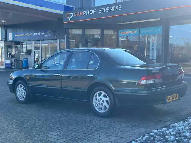 Nissan Maxima view 7