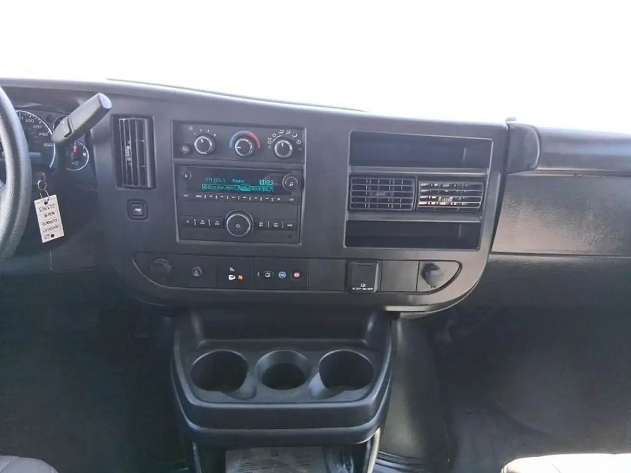 Chevrolet Express 2500 photo Chevrolet Express 2500