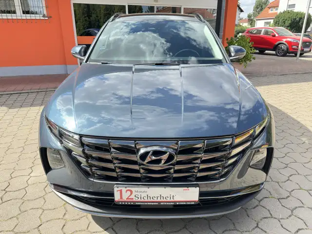 Hyundai Tucson view 2
