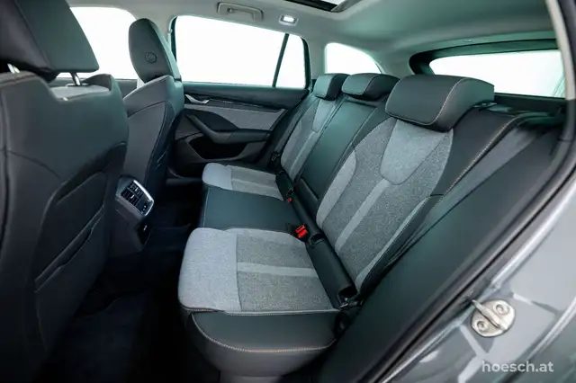 Skoda Octavia view 8