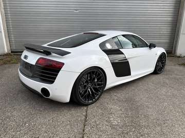R8 Coupé 5,2 FSI quattro S-tronic