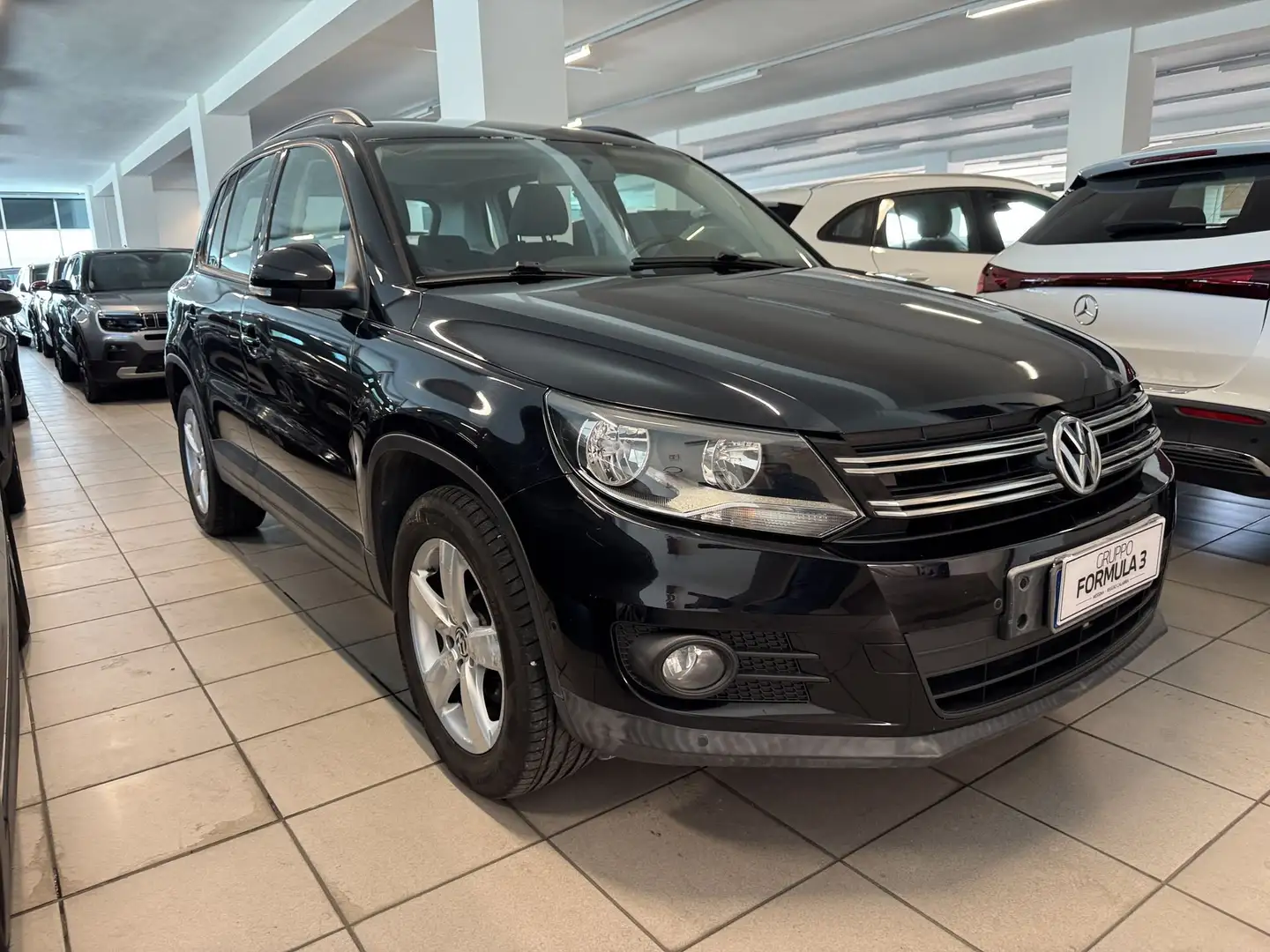 Volkswagen Tiguan Tiguan 2.0 TDI 110 CV Sport & Style BlueMotion Te Nero - 2