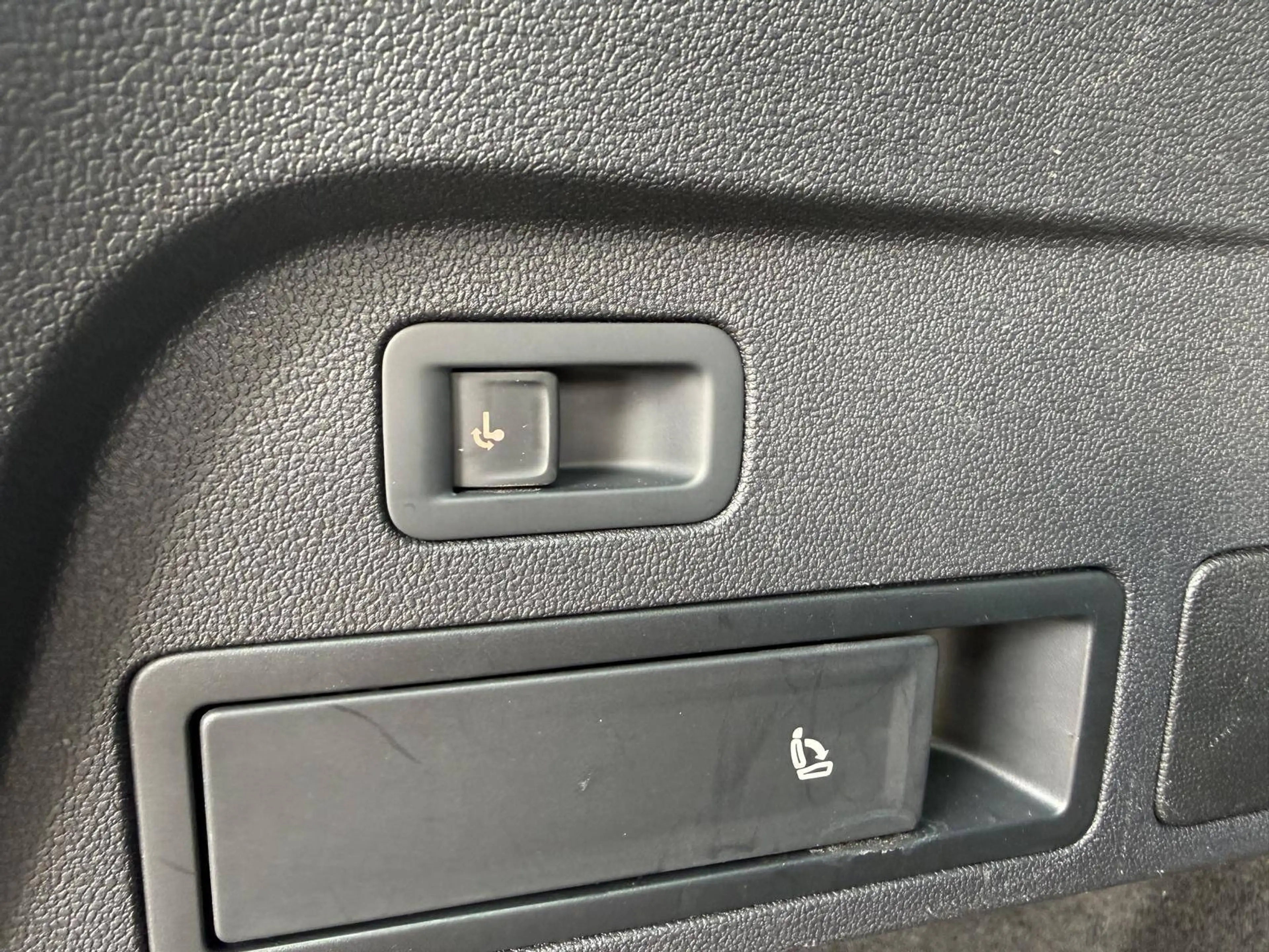 SEAT Tarraco 2.0 TDI DSG 4DRIVE FR - AHK - Rückfahrkamera — photo 7