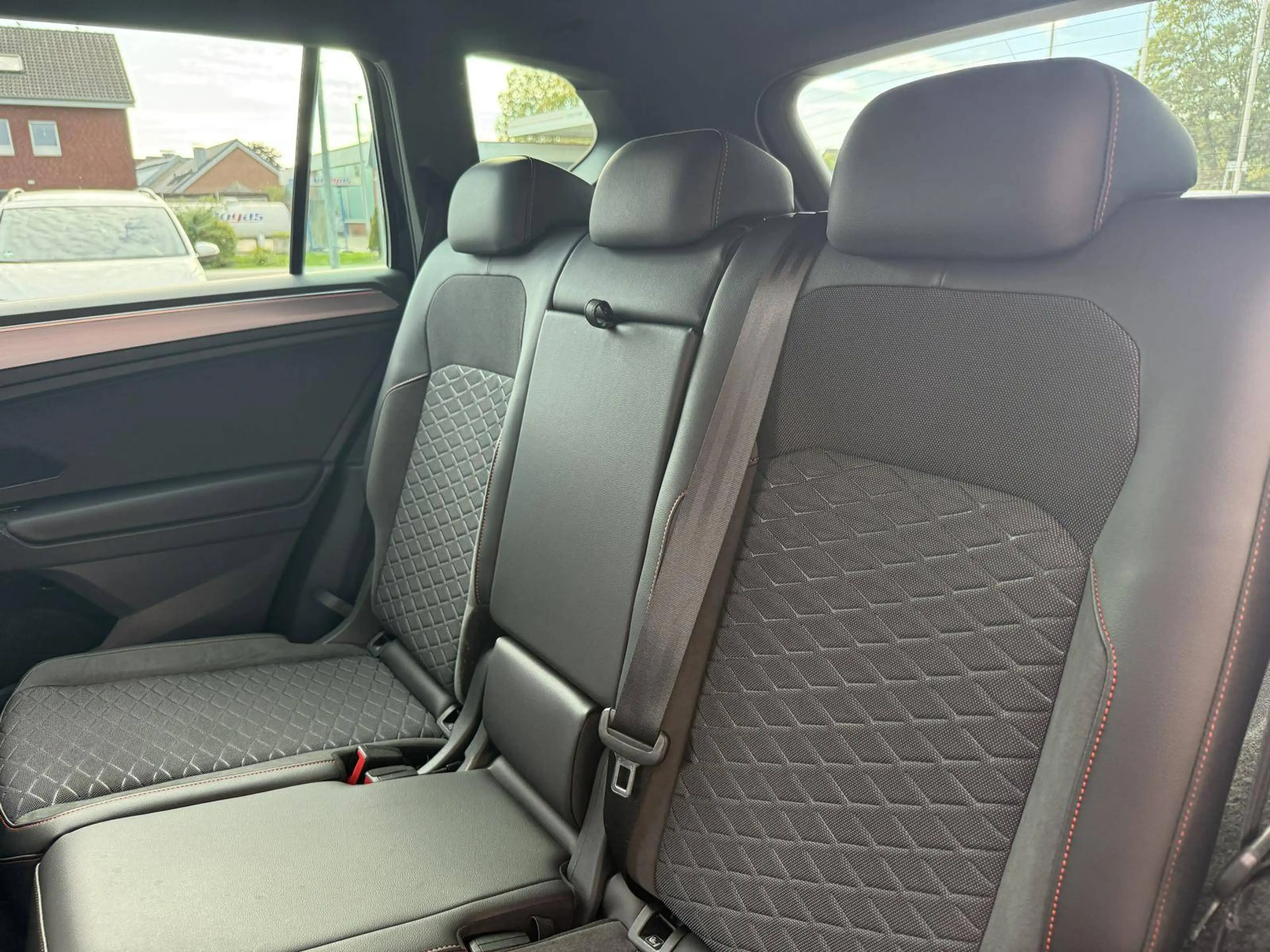 SEAT Tarraco 2.0 TDI DSG 4DRIVE FR - AHK - Rückfahrkamera — photo 14
