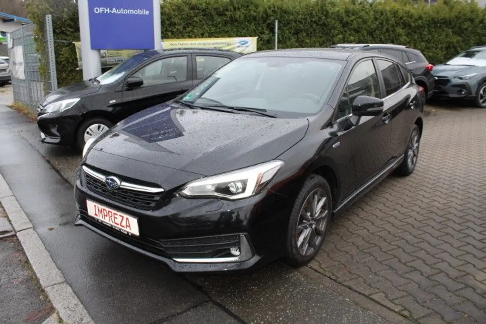 Subaru Impreza 2.0ie Platinum Lineartronic crna - 2