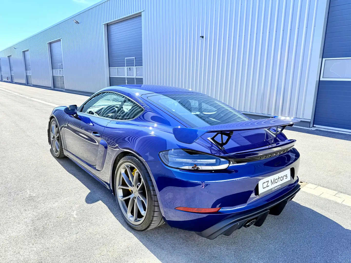Porsche 718 Cayman GT4 PCCB 918Sitze Carbon Chrono LED 1. Hand Bleu - 2