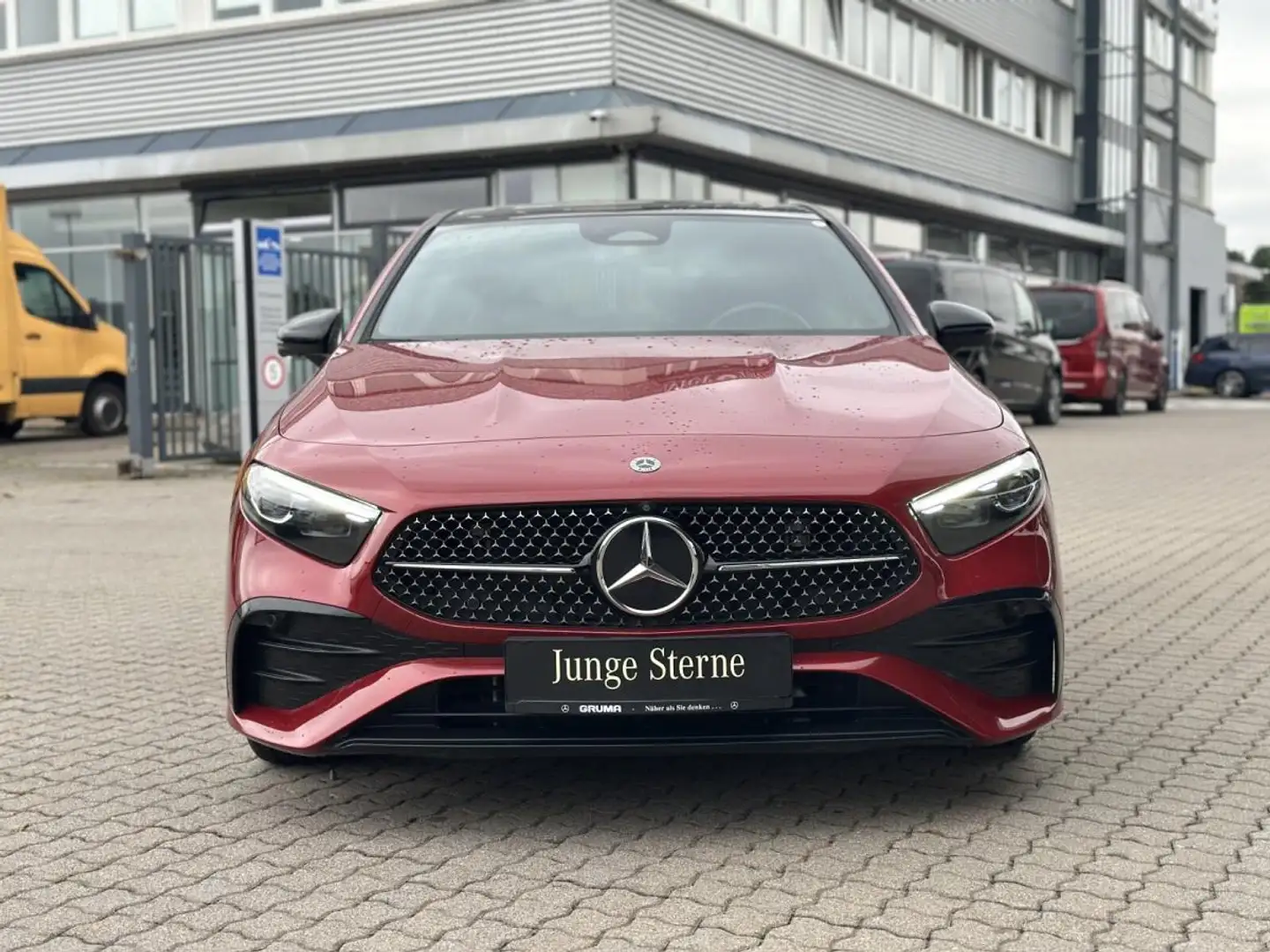 Mercedes-Benz A 200 AMG+Night+Headup+Pano+Keyl+AHK+Memory+DAB Rot - 2