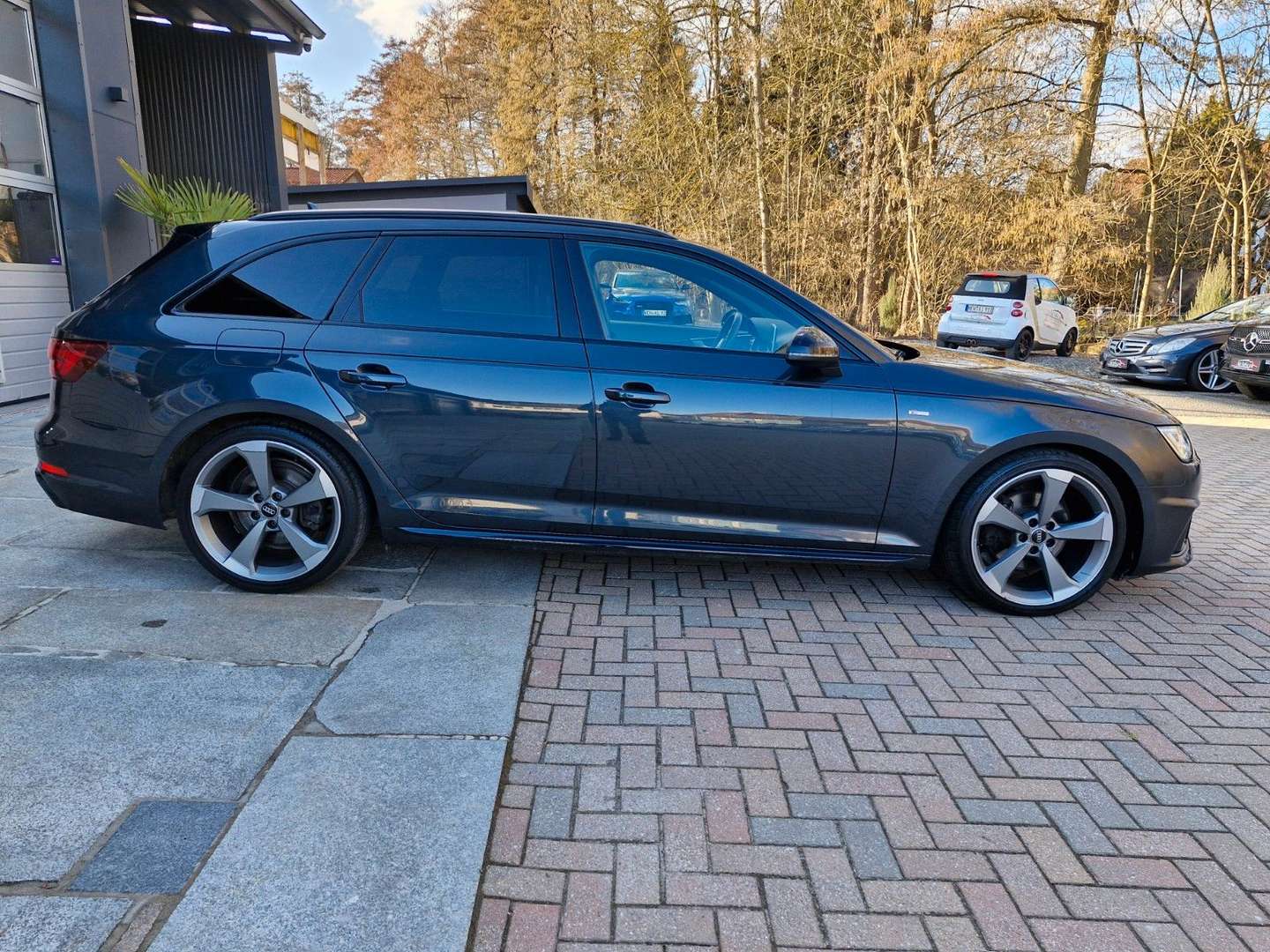 Audi A4 S Line Avant 40 TFSI -  - Joinsteer - #3