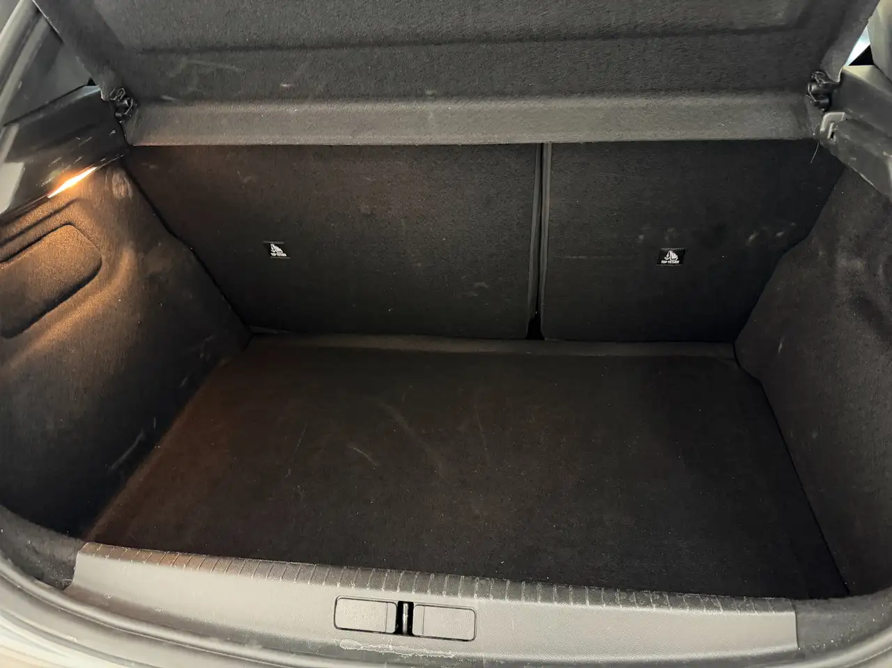 Peugeot 208 208 1.2 hybrid Allure 110cv e-dcs 6 Neopatentati Prezzo vero 24