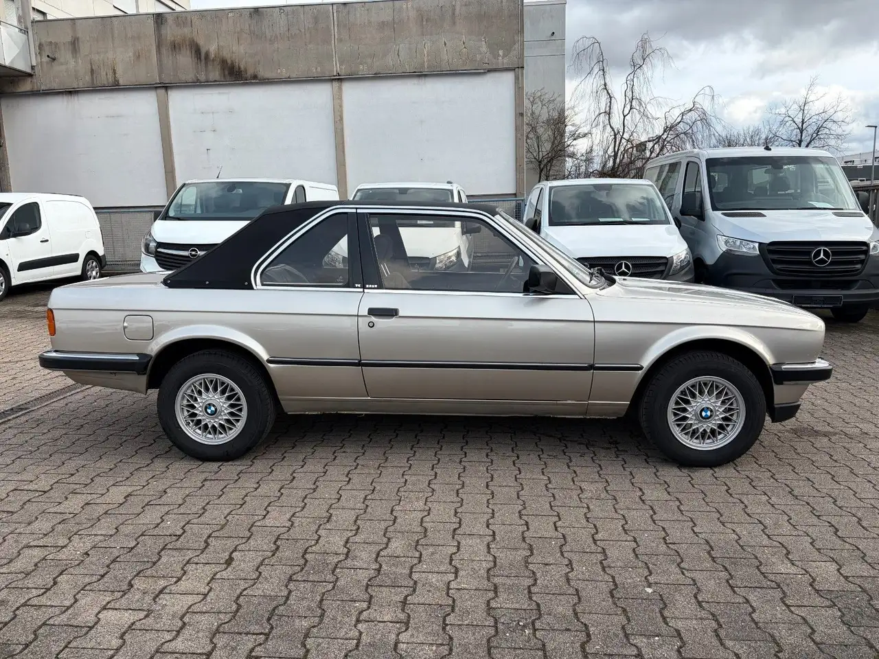 BMW 320 i Baur Cabriolet E30*HU/AU NEU*AUTOMATIK*, foto 4