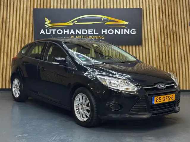 Ford Focus view 8