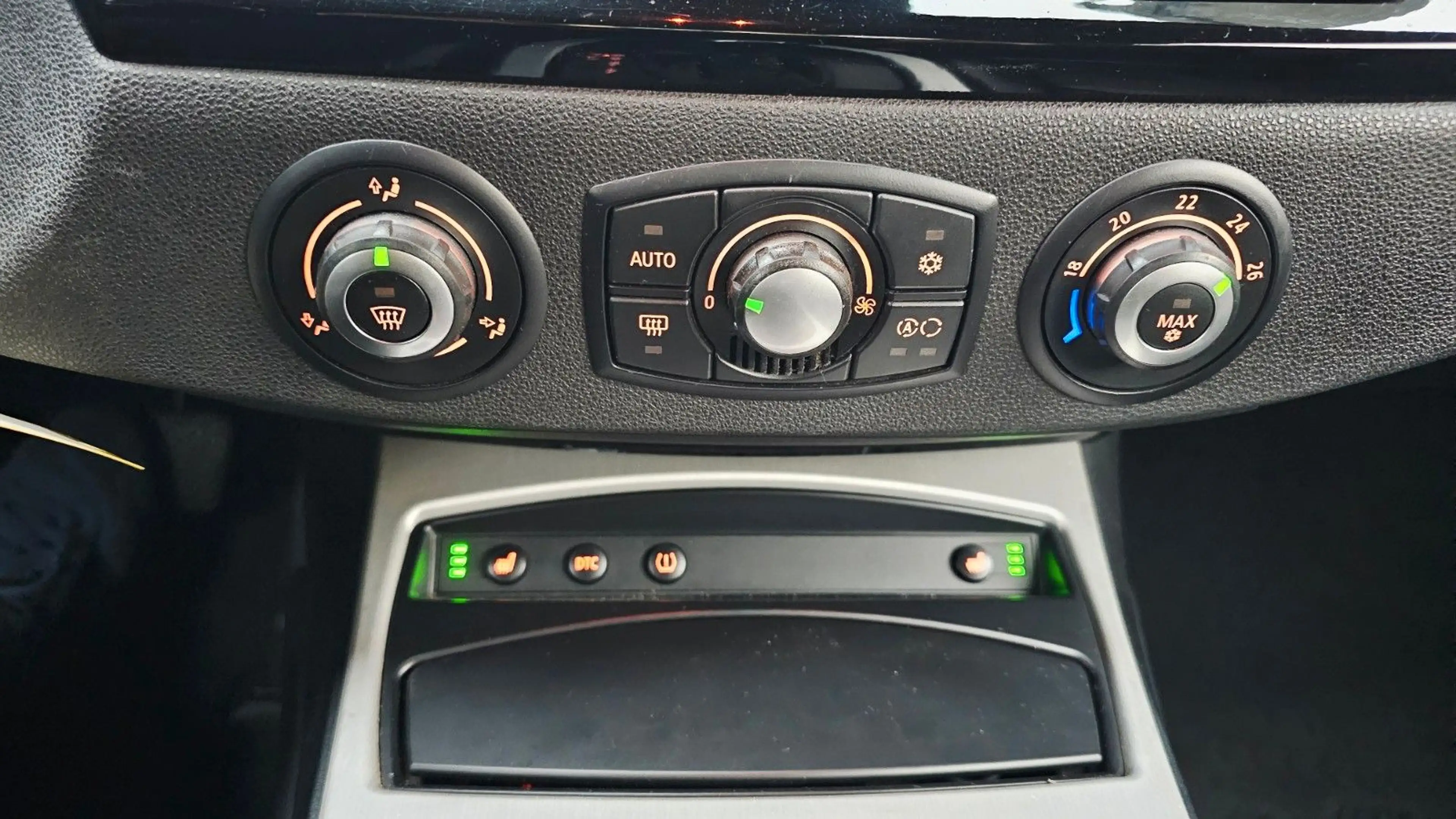 BMW Z4 Coupe 3.0si Navi Xenon Klima Shzg Insp. — photo 8