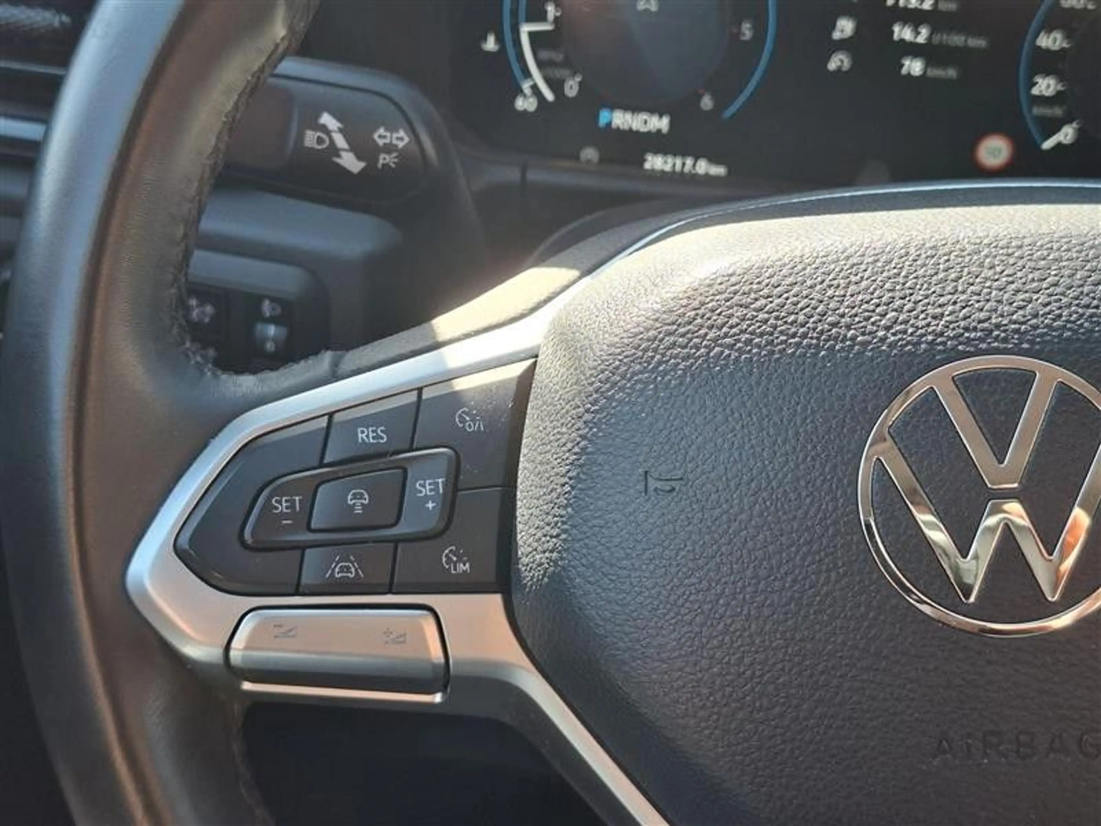 Volkswagen Amarok 2.0 TDI Life DC Wohnkabinenfertig — photo 15