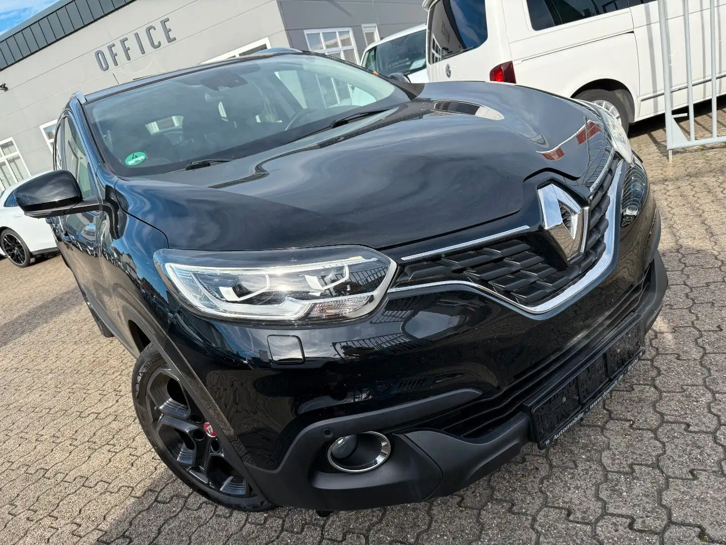Renault Kadjar Crossborder Automatik Černá - 2