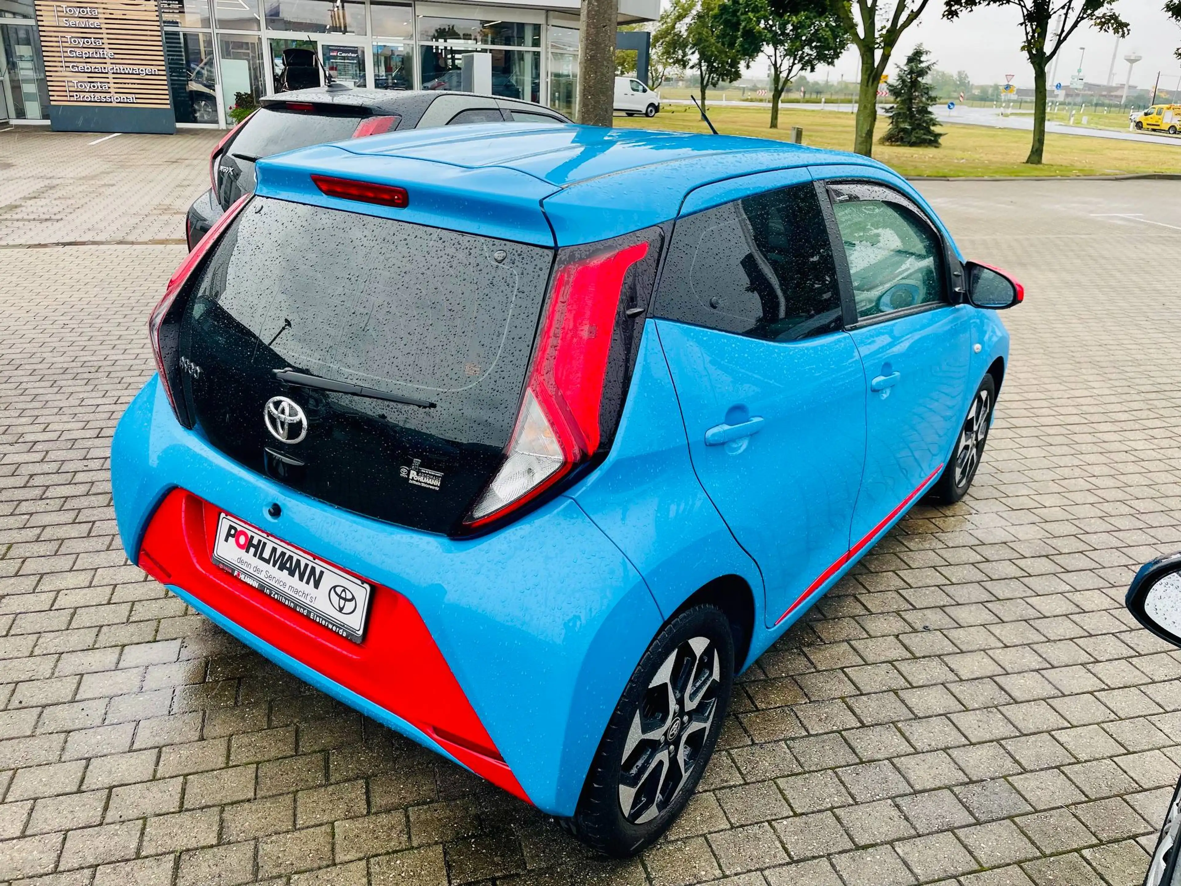 Toyota Aygo x-play club AT*KAMERA — photo 7