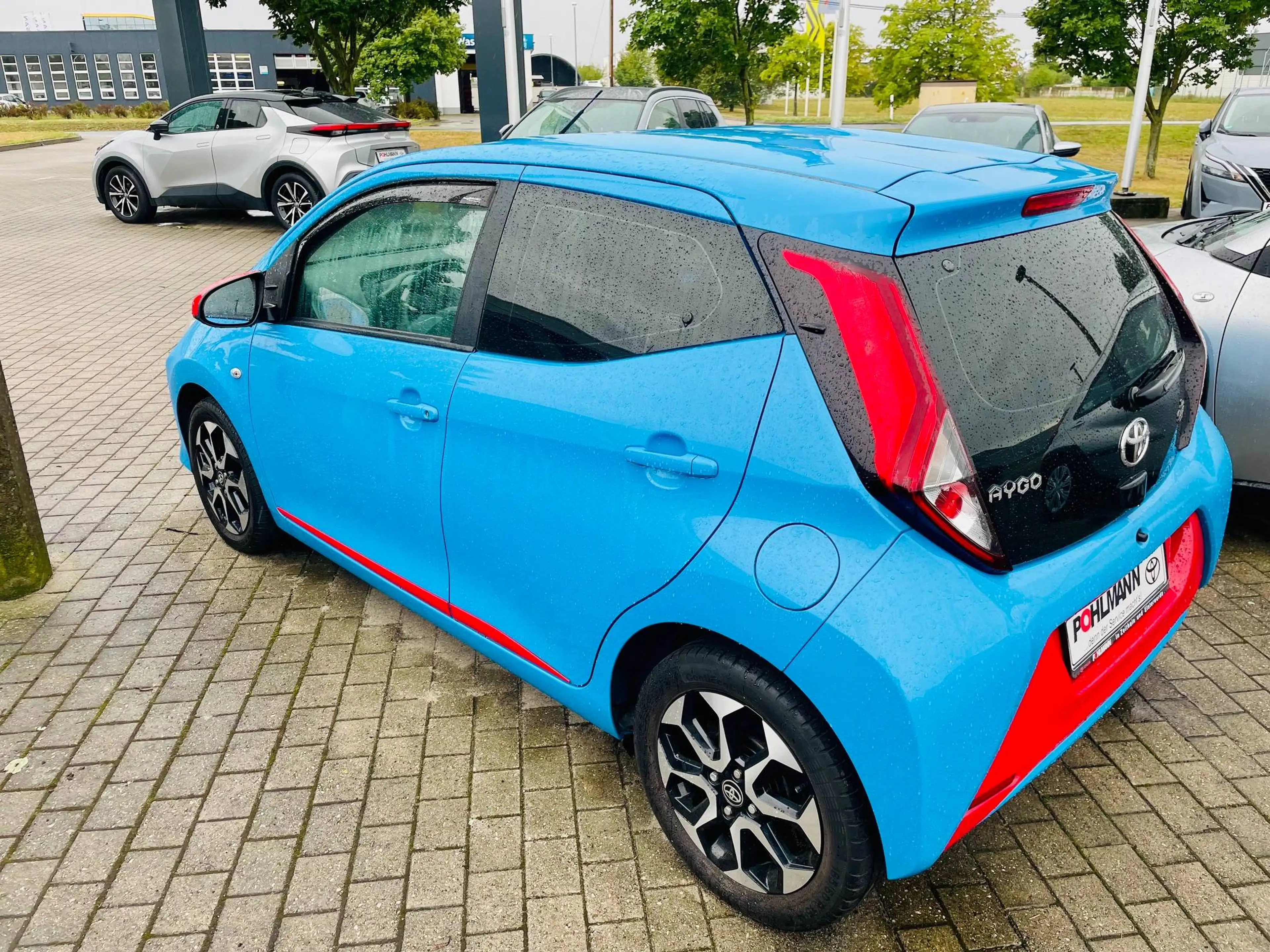 Toyota Aygo x-play club AT*KAMERA — photo 5