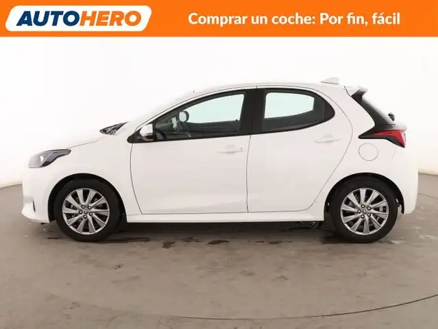 Toyota Yaris view 3
