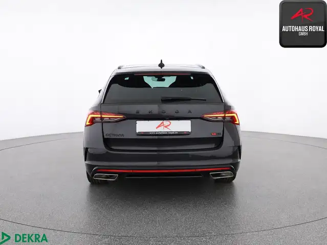 Skoda Octavia view 4